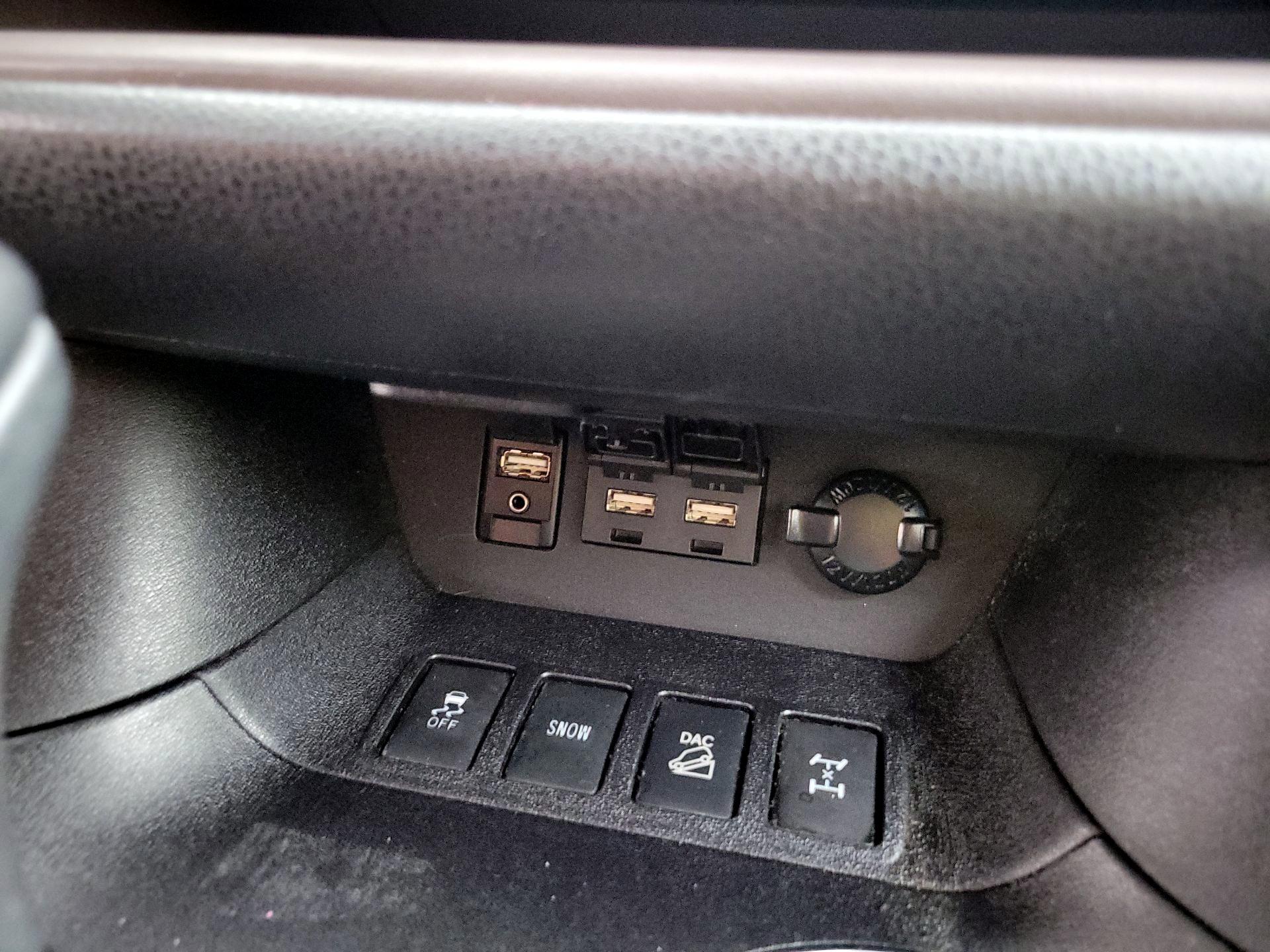 Thumbnail: 2019 Toyota Highlander - 18