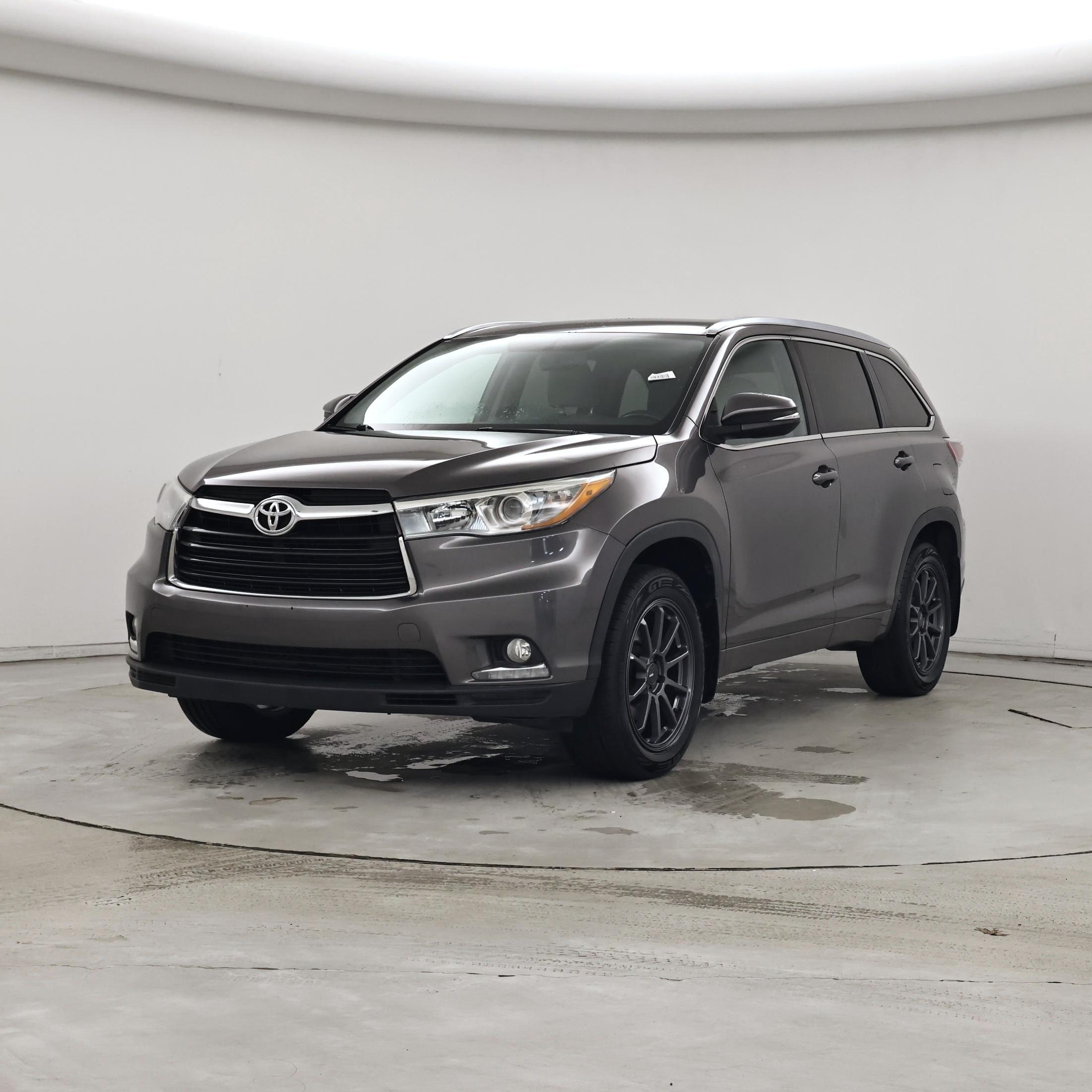 Thumbnail: 2015 Toyota Highlander - 4