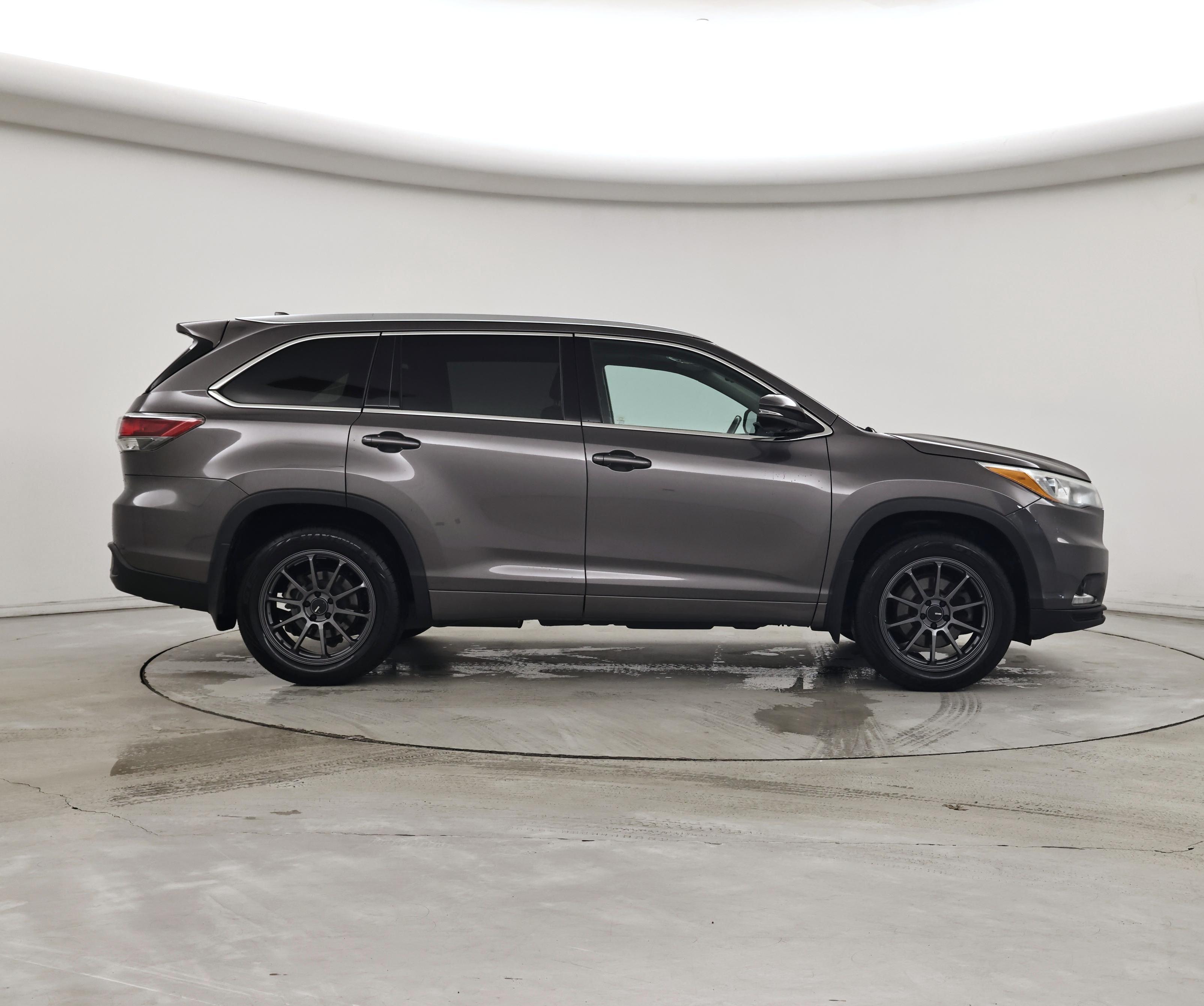 Thumbnail: 2015 Toyota Highlander - 7