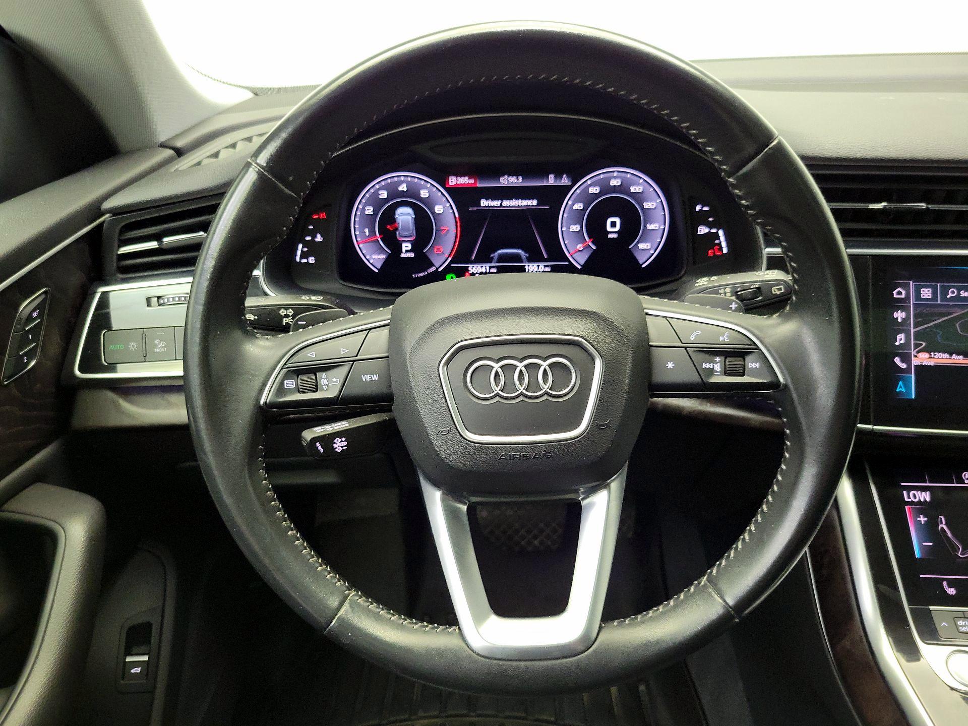Thumbnail: 2020 Audi Q8 - 10