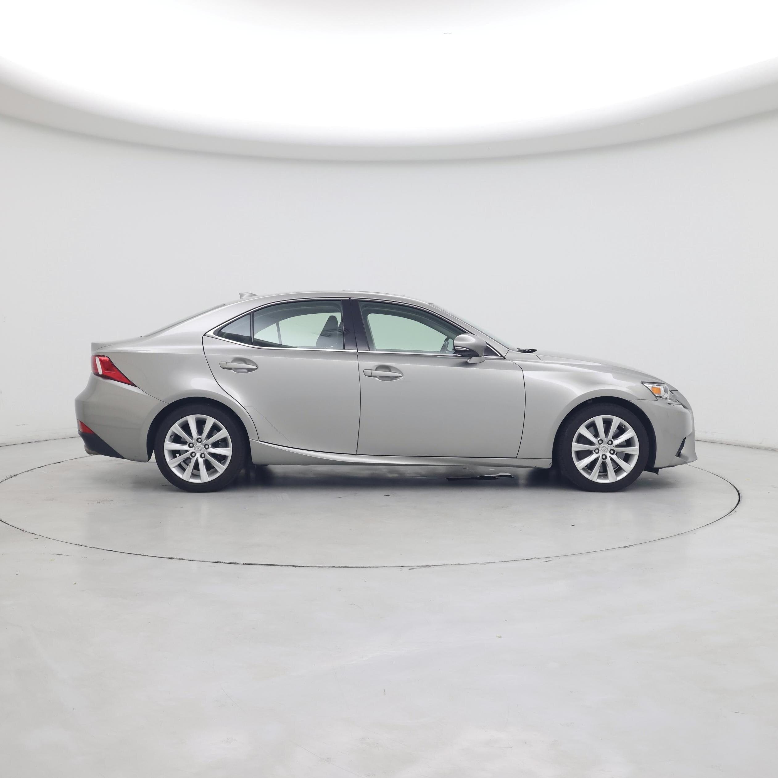 Thumbnail: 2016 Lexus IS - 7