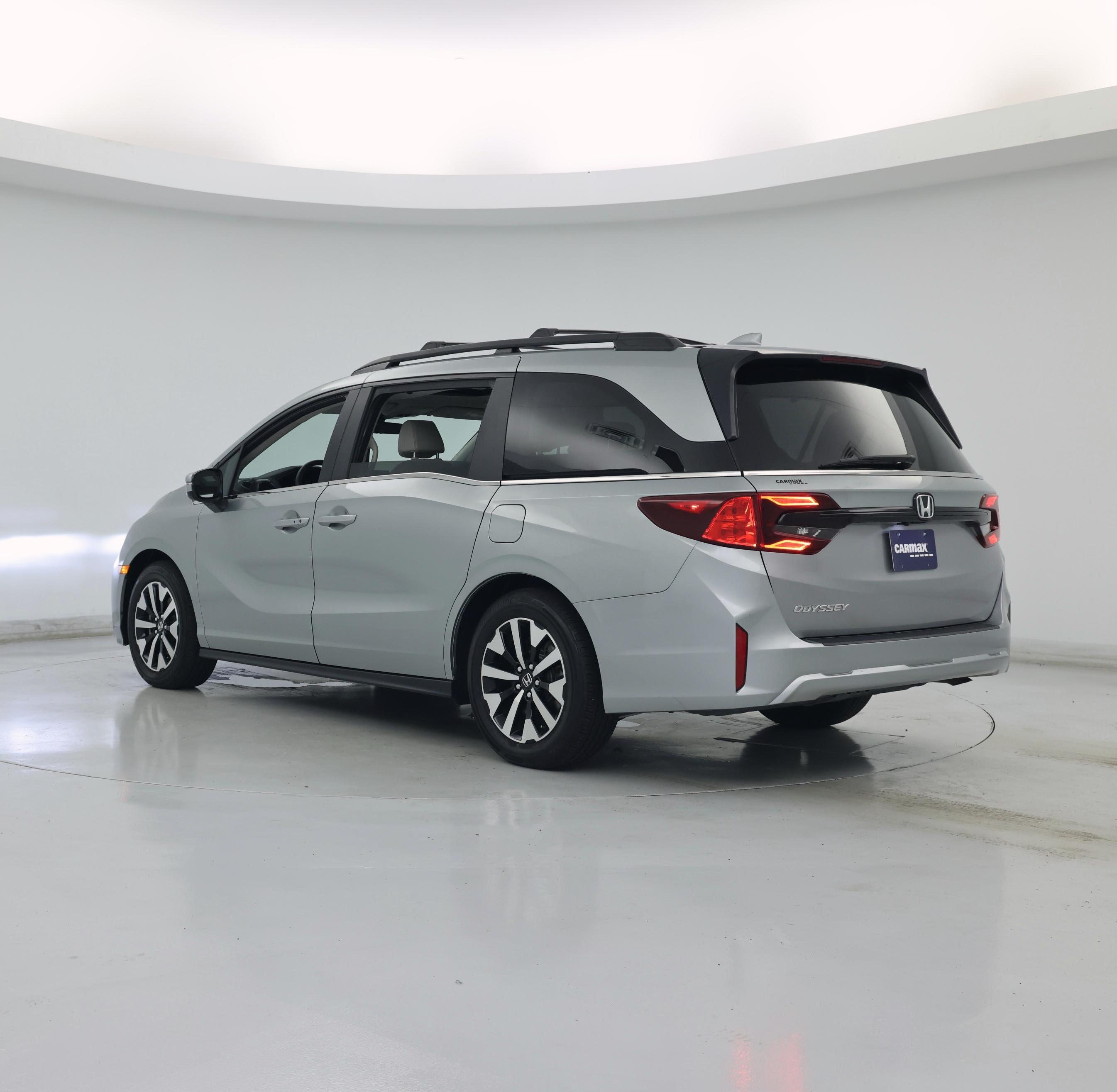 Thumbnail: 2025 Honda Odyssey - 2