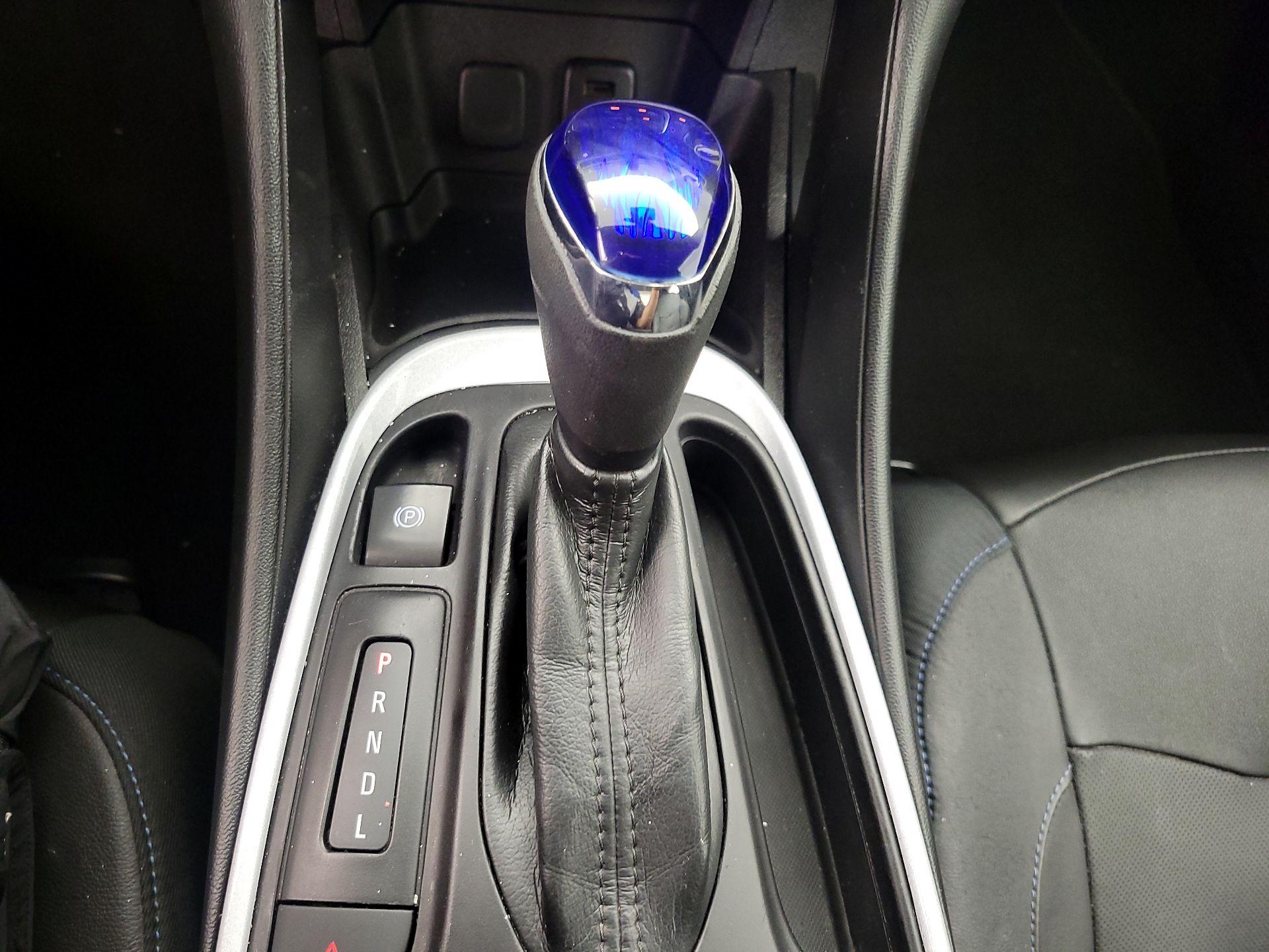 Thumbnail: 2018 Chevrolet Volt - 17
