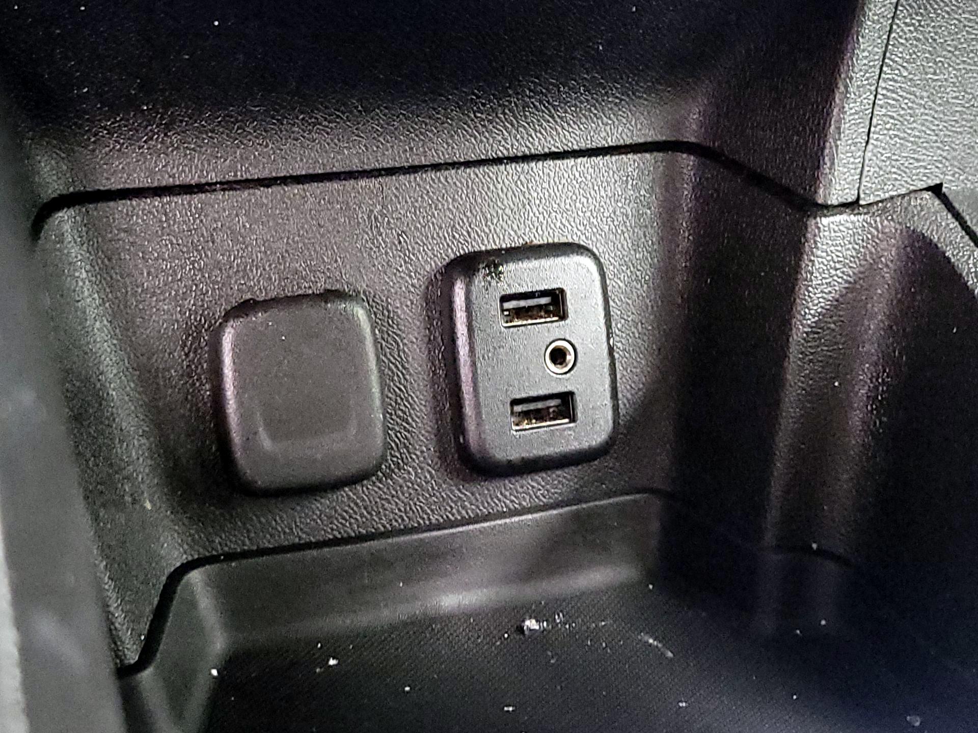 Thumbnail: 2018 Chevrolet Volt - 18