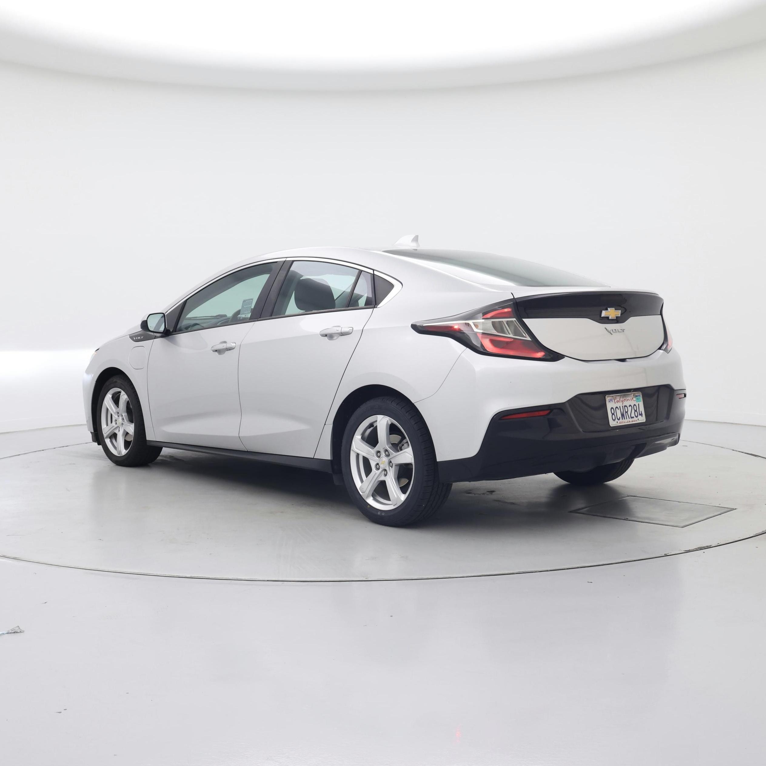 Thumbnail: 2018 Chevrolet Volt - 2