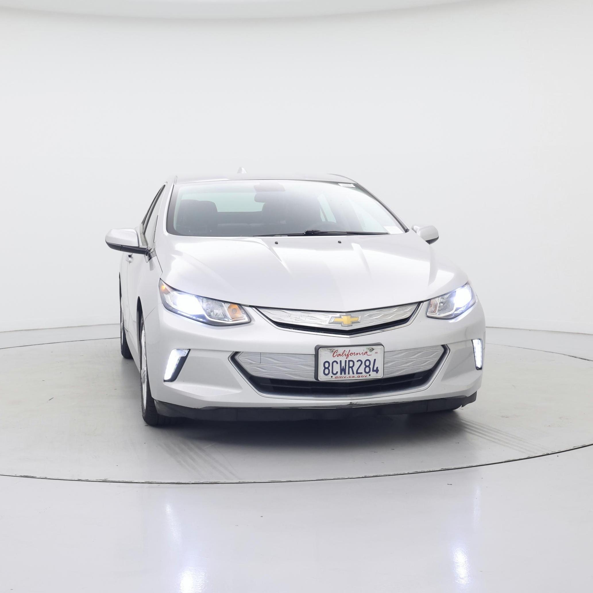 Thumbnail: 2018 Chevrolet Volt - 5