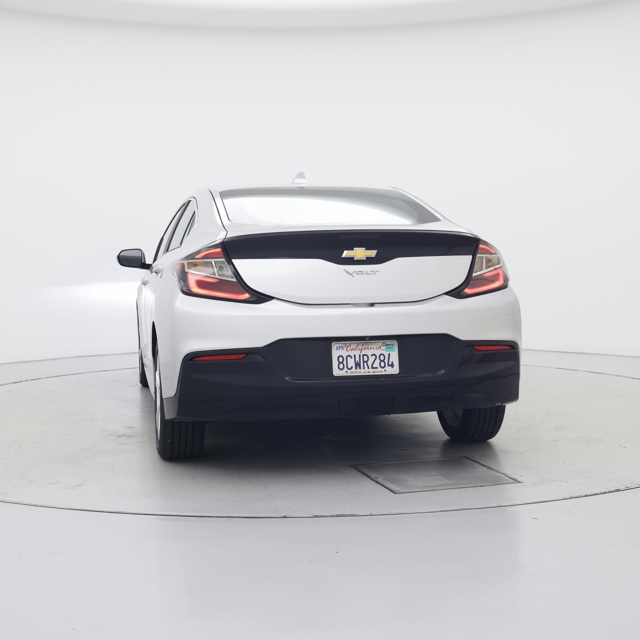 Thumbnail: 2018 Chevrolet Volt - 6