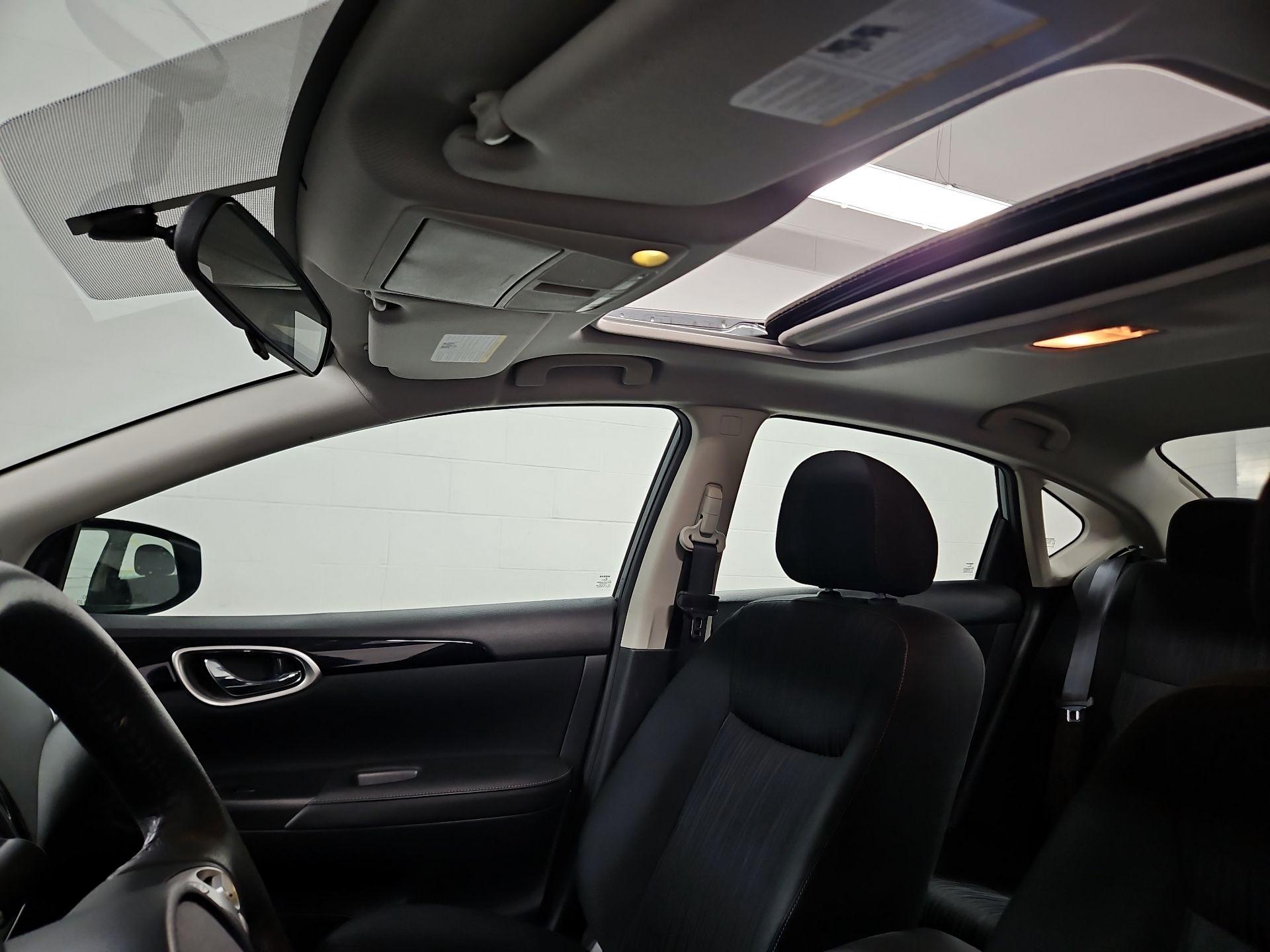 Thumbnail: 2019 Nissan Sentra - 19