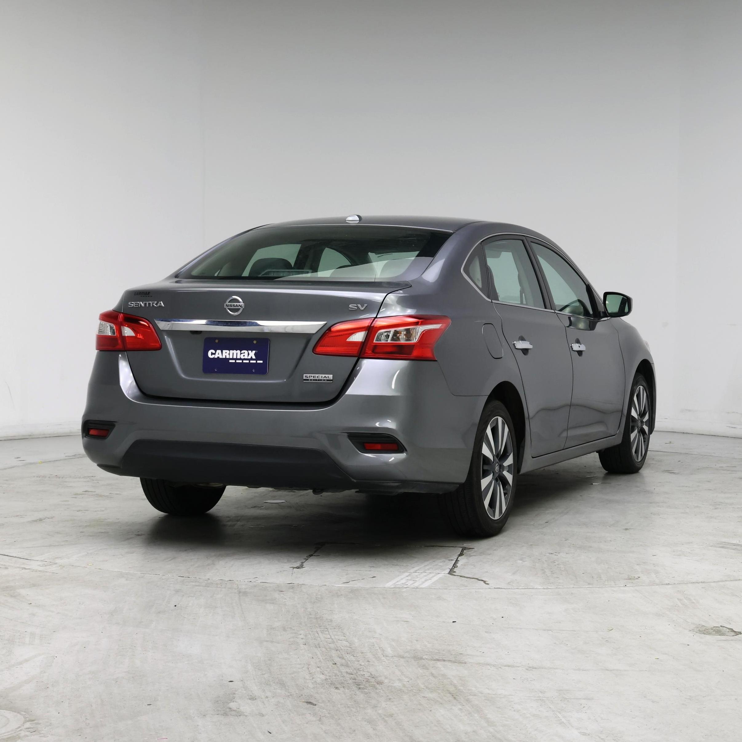 Thumbnail: 2019 Nissan Sentra - 8