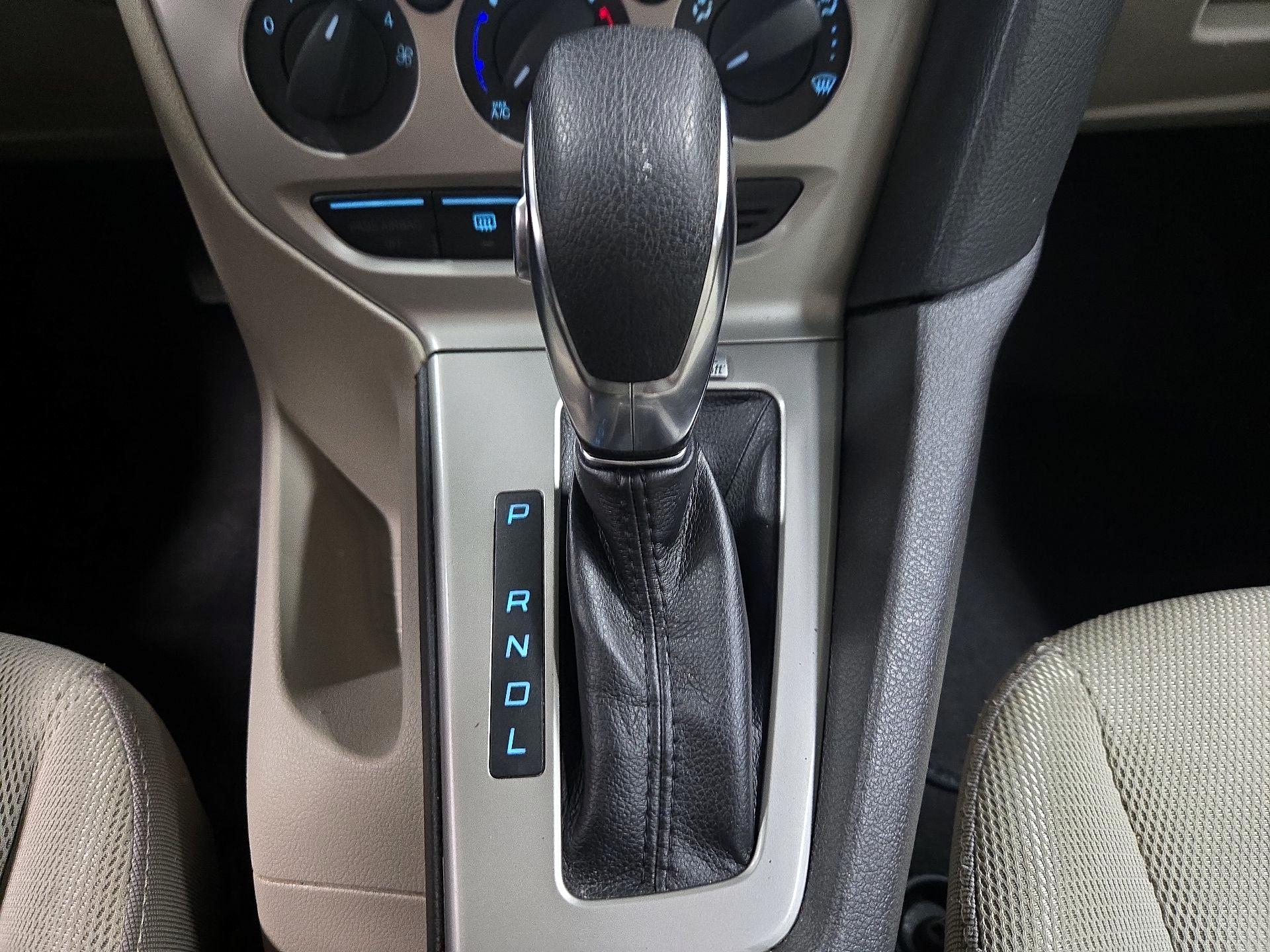 Thumbnail: 2014 Ford Focus - 16