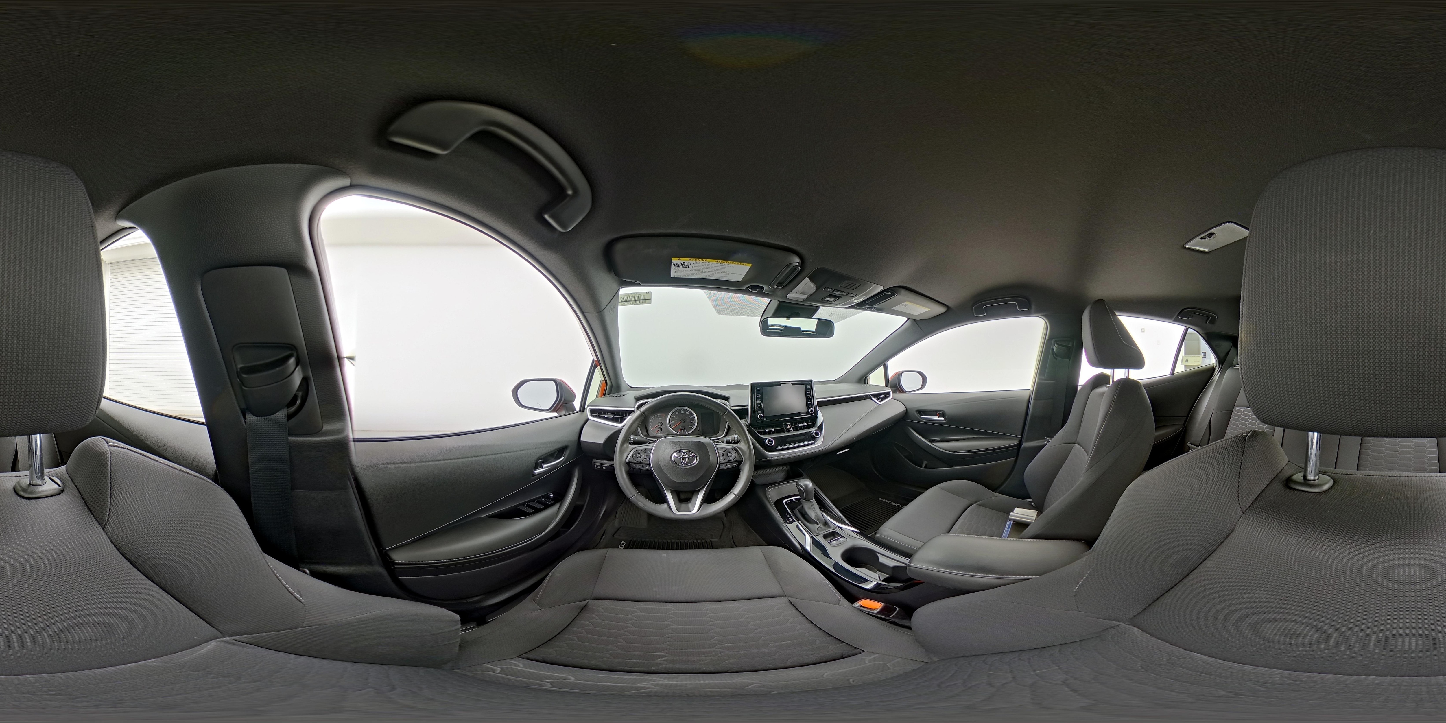 2020 Toyota Corolla Hatchback SE - Photo 24