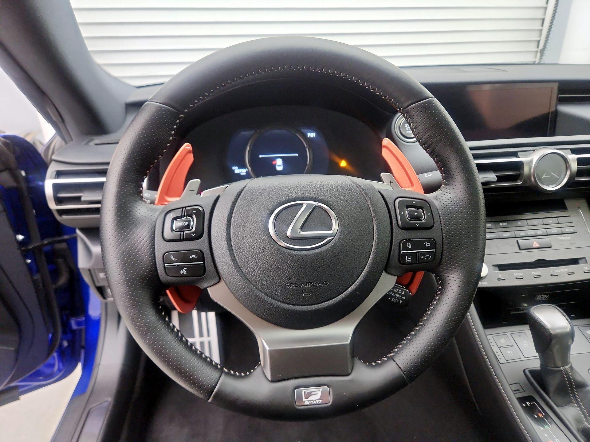 Thumbnail: 2021 Lexus RC - 10