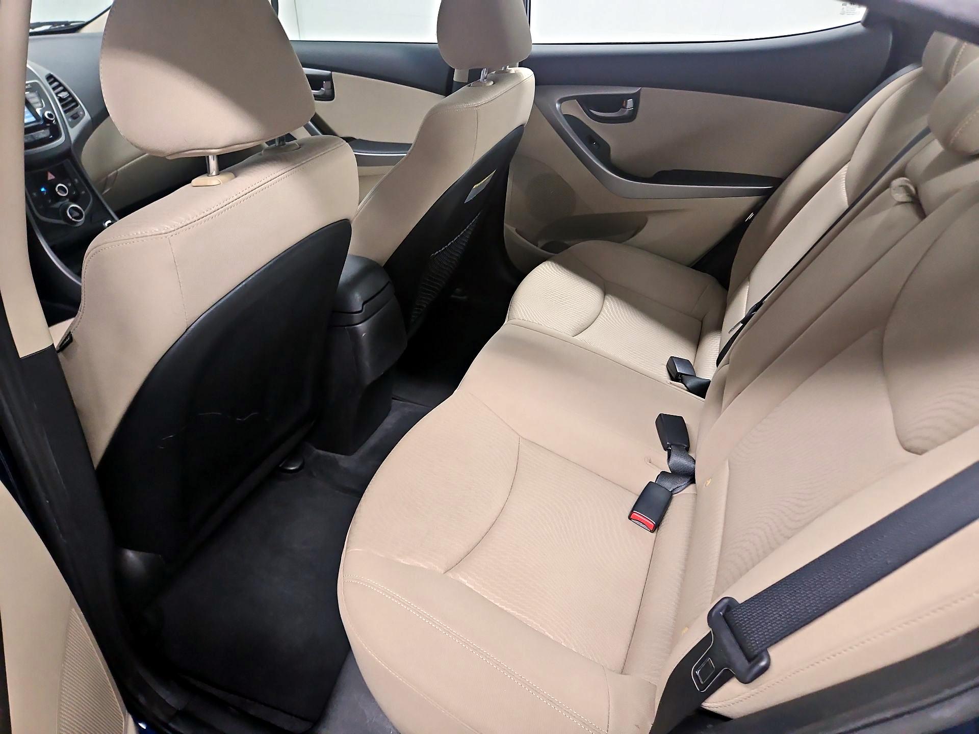 Thumbnail: 2015 Hyundai Elantra - 18