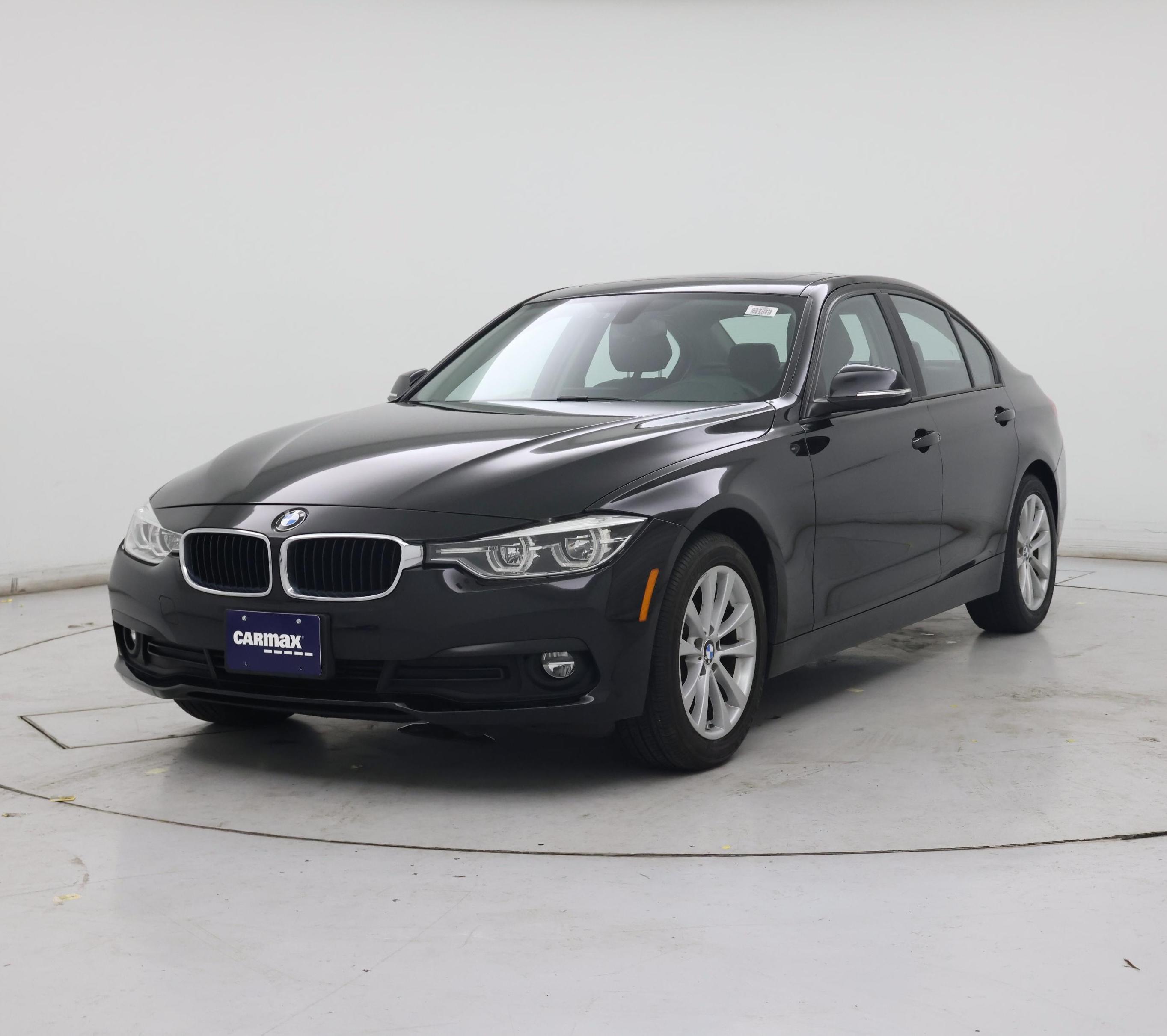 Thumbnail: 2018 BMW 3 Series - 4