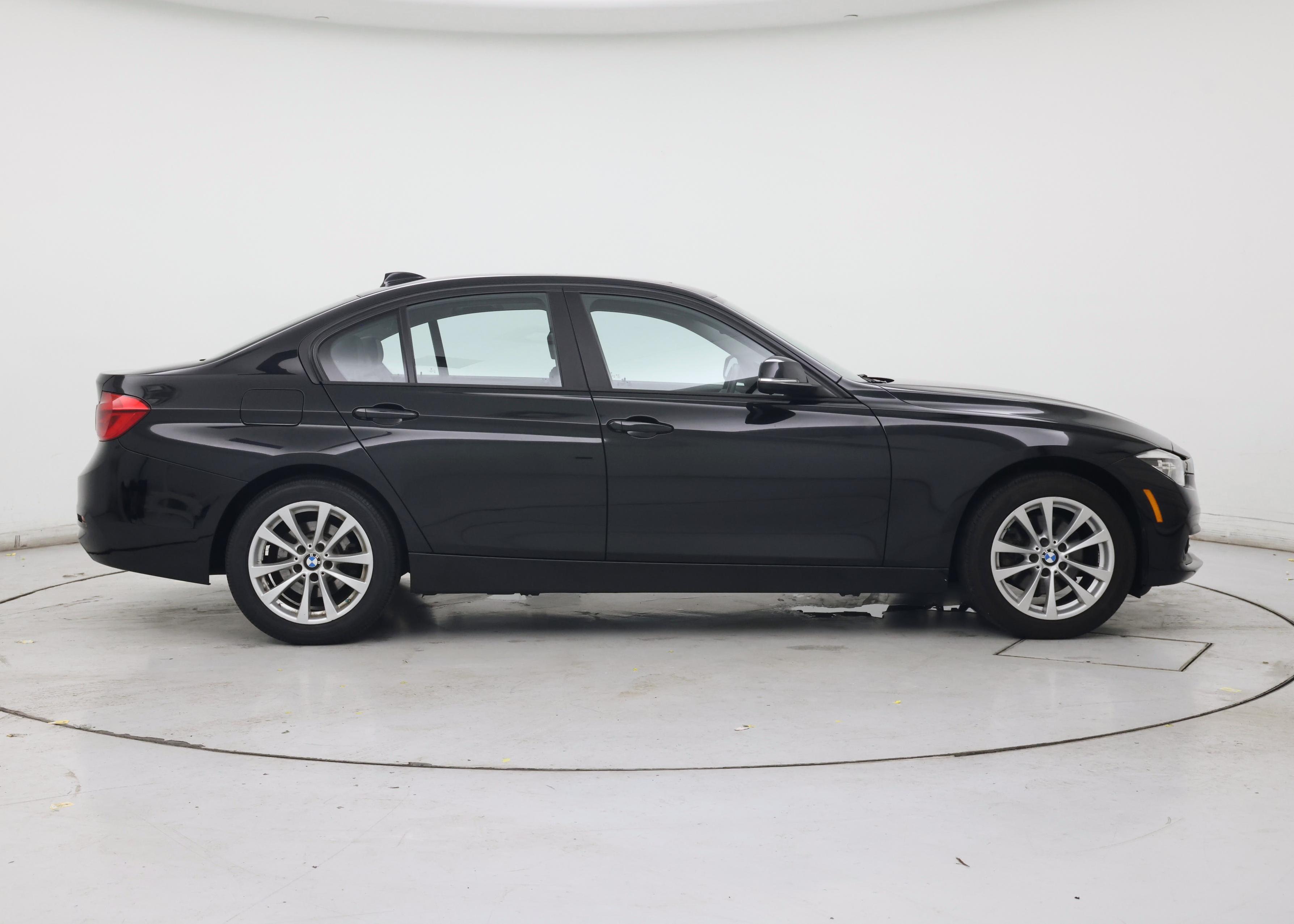 Thumbnail: 2018 BMW 3 Series - 7
