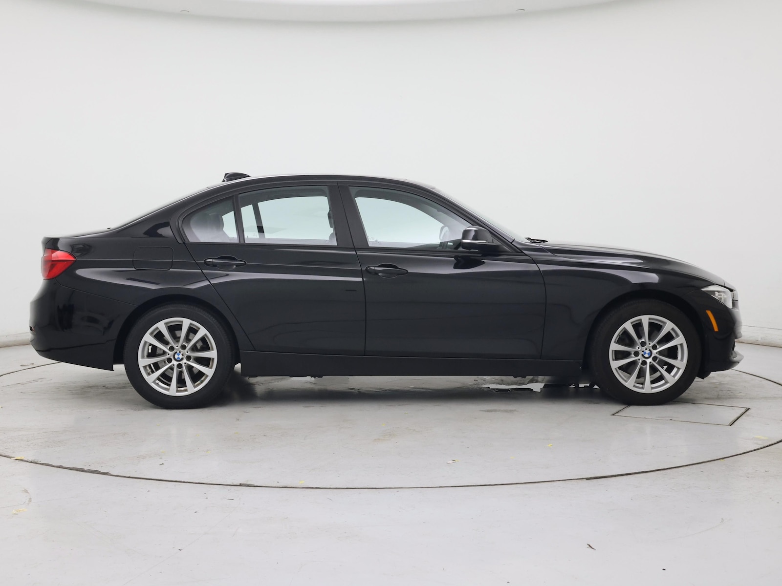 2018 BMW 3 Series 320i - Photo 8