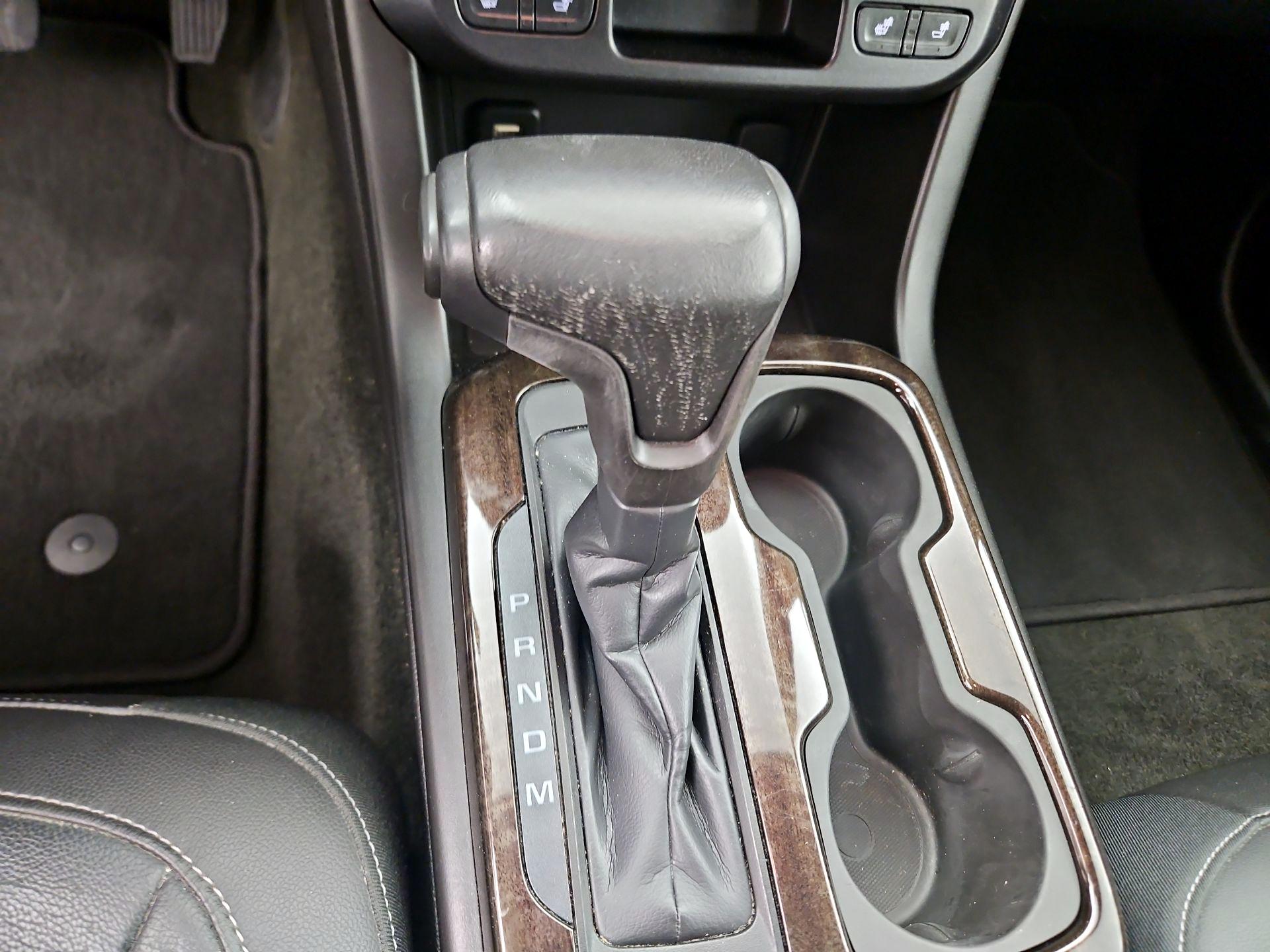 Thumbnail: 2015 GMC Canyon - 17