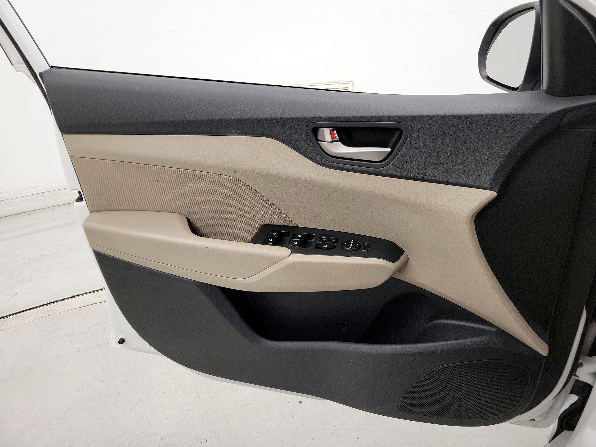 Thumbnail: 2022 Hyundai Accent - 12