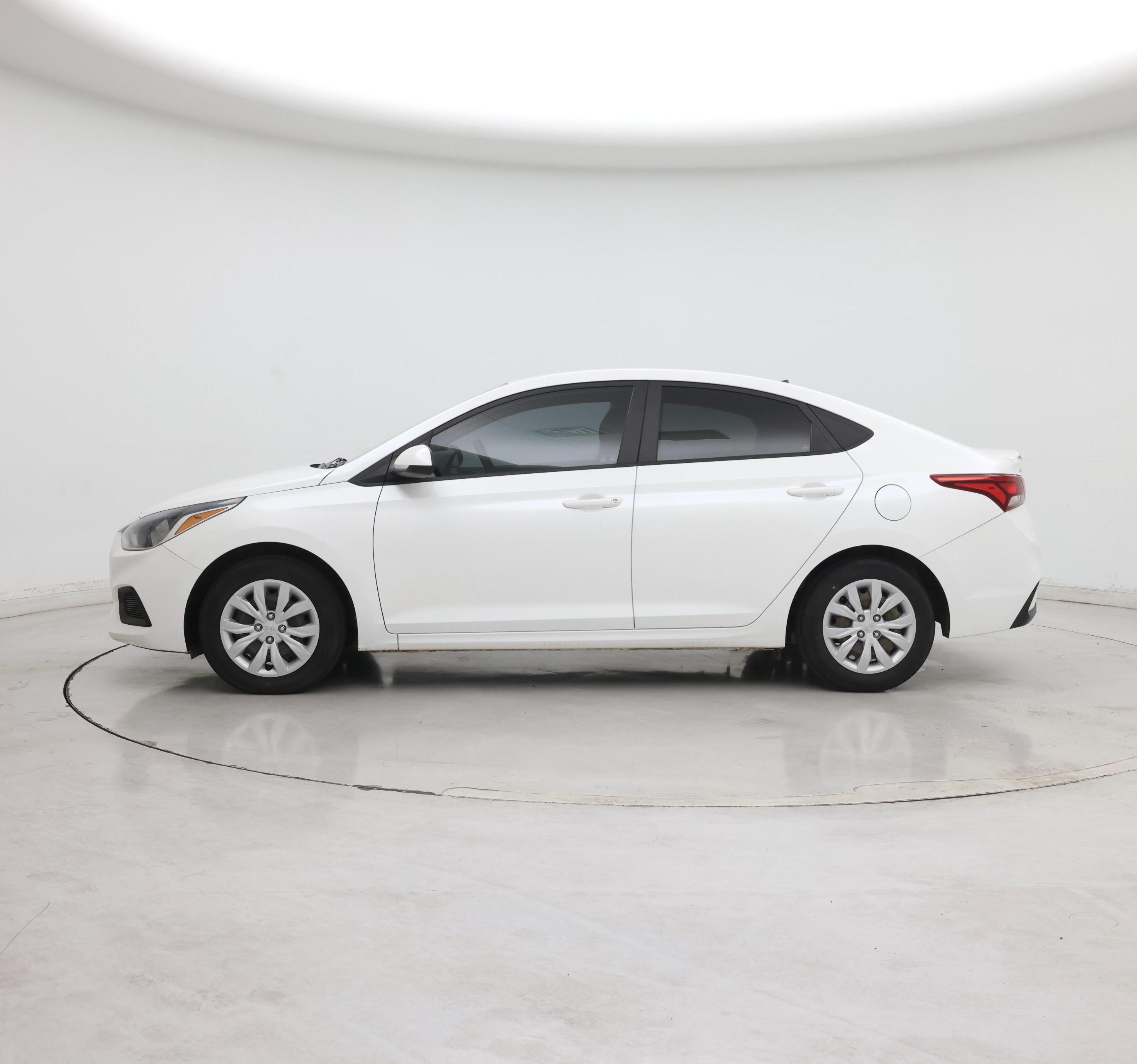 Thumbnail: 2022 Hyundai Accent - 3