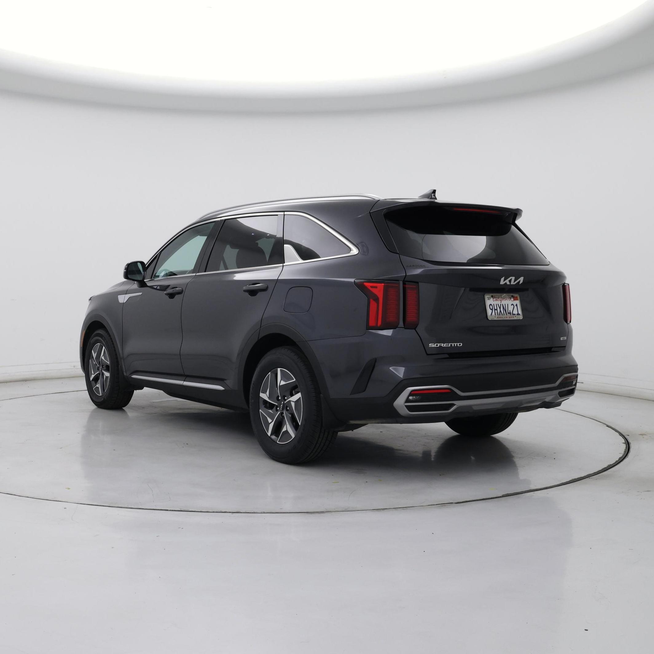Thumbnail: 2023 Kia Sorento - 2