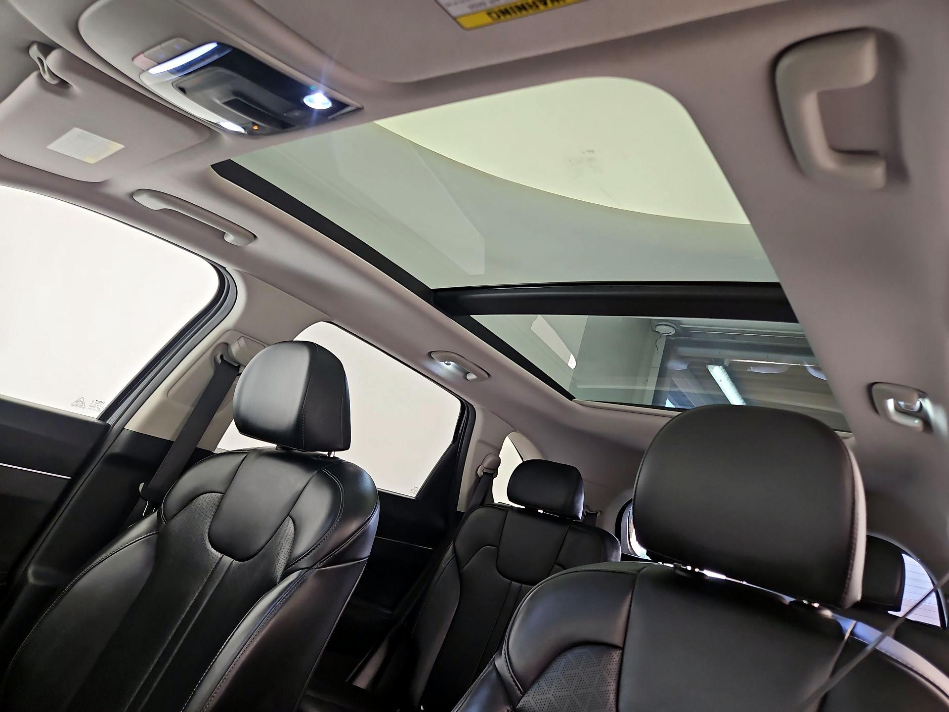 Thumbnail: 2023 Kia Sorento - 20