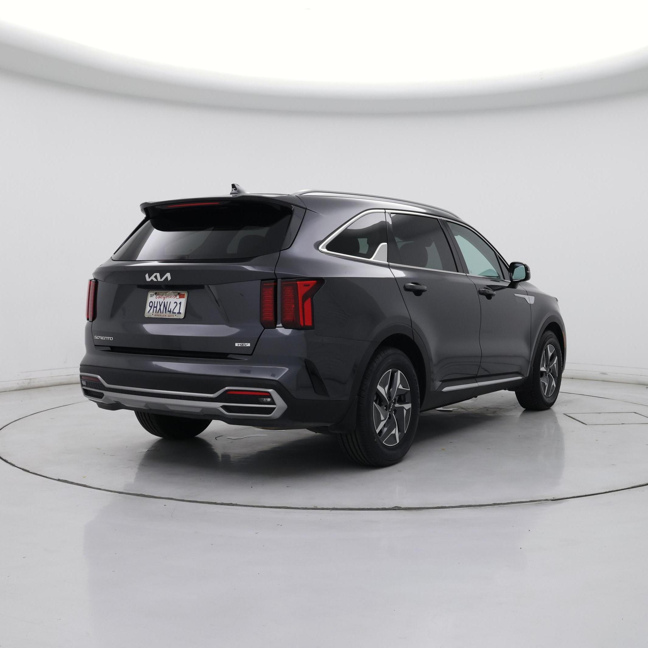 Thumbnail: 2023 Kia Sorento - 8