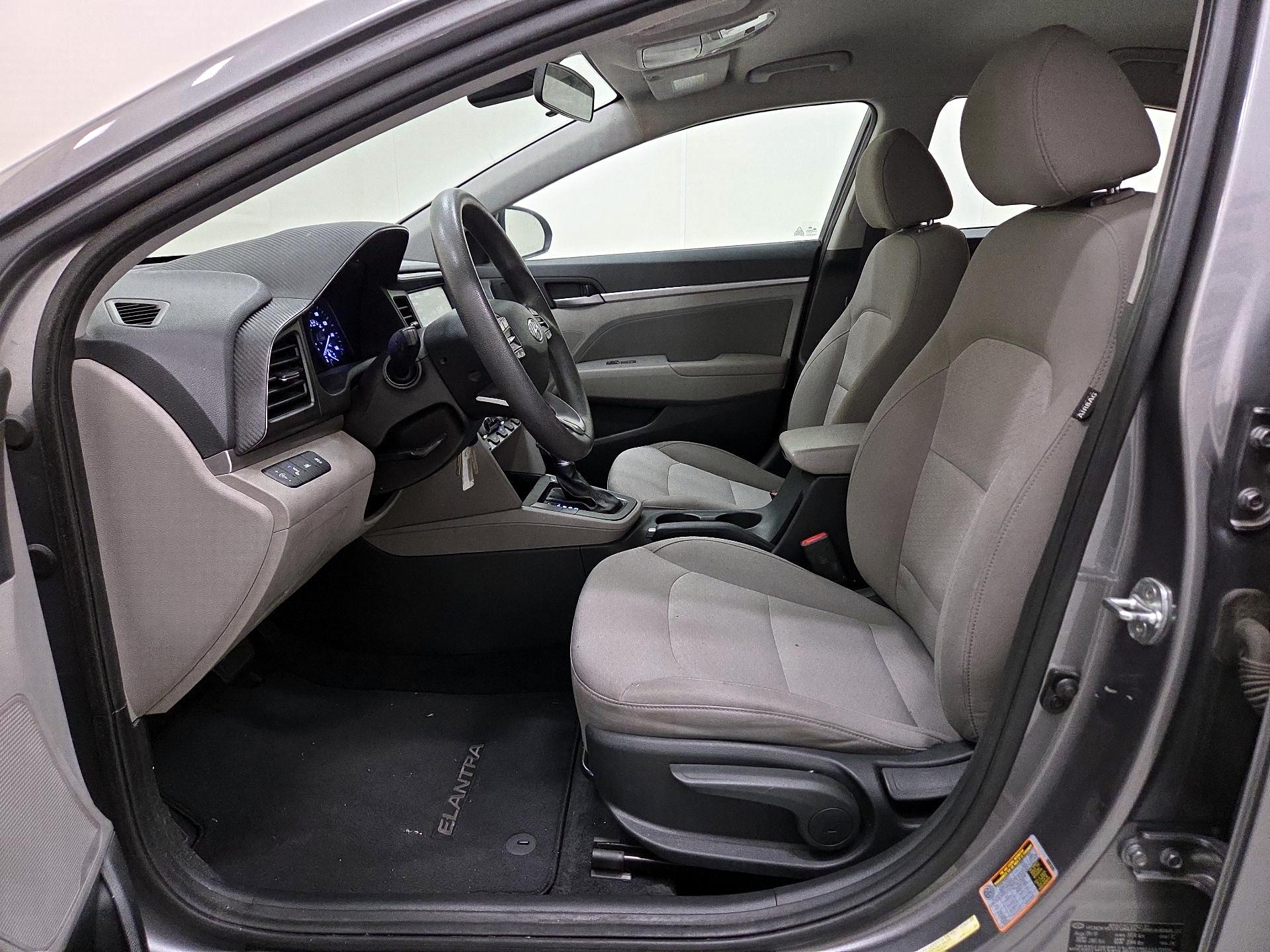 Thumbnail: 2020 Hyundai Elantra - 11