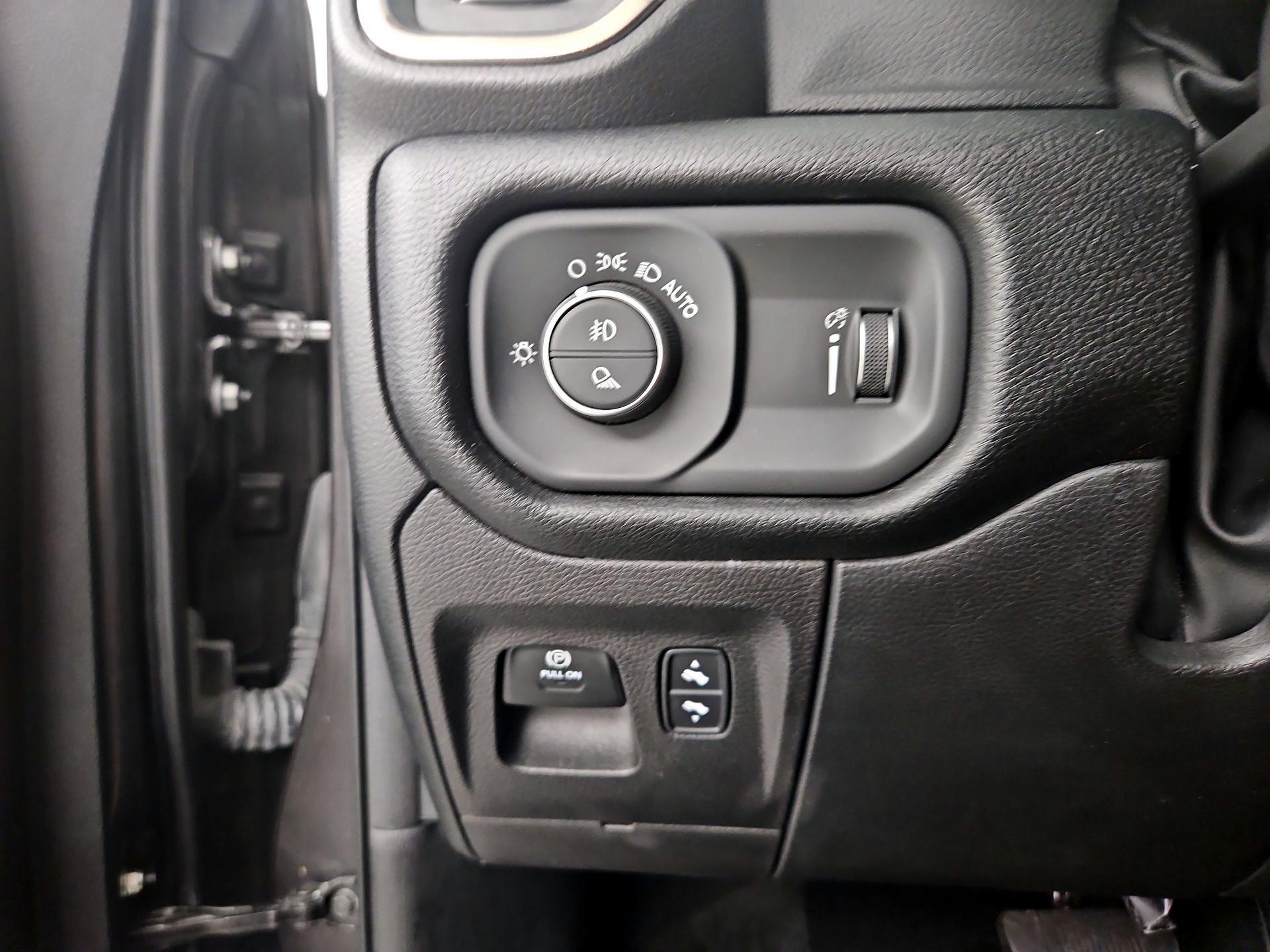 Thumbnail: 2022 RAM 1500 - 13