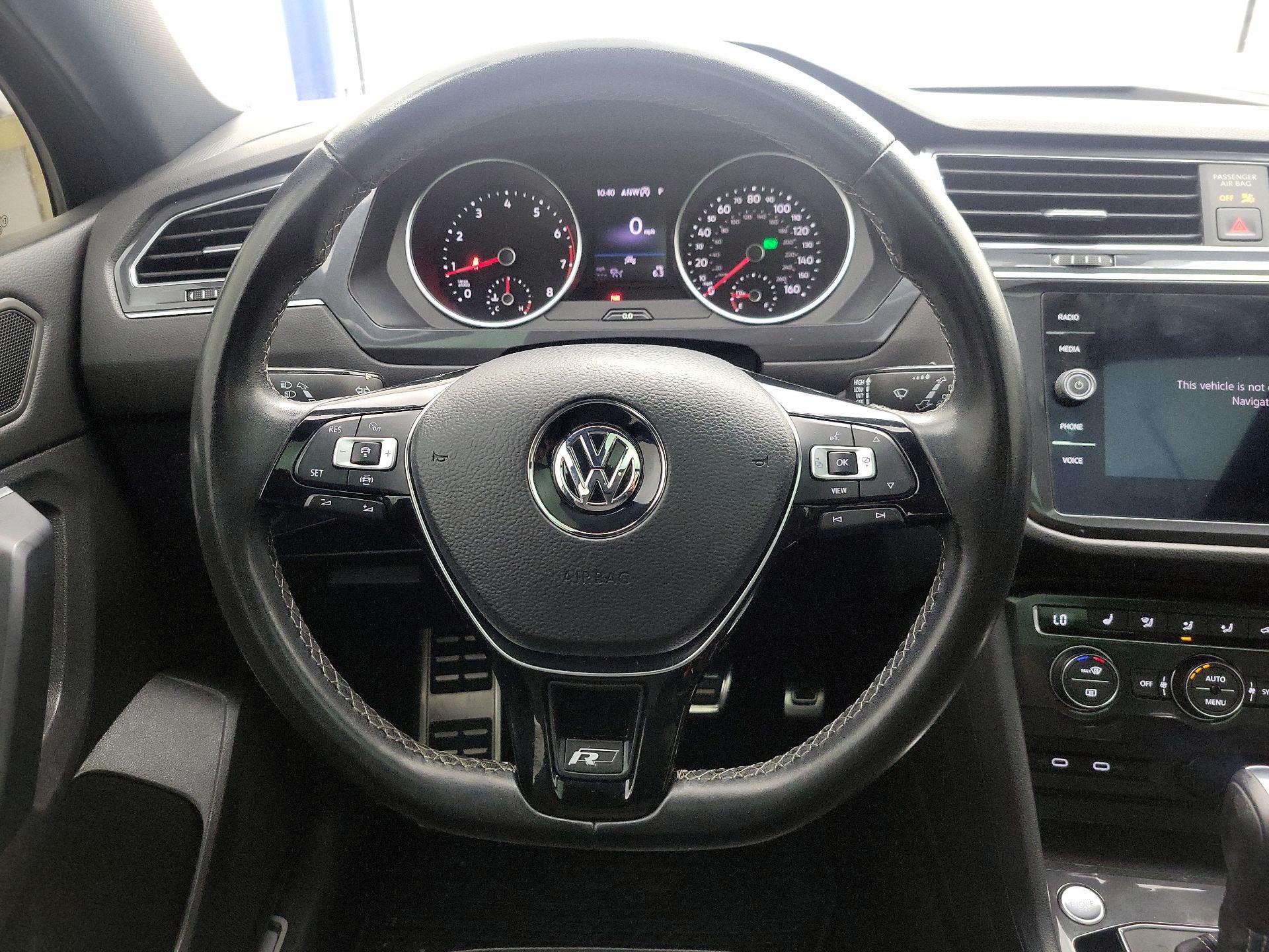 Thumbnail: 2021 Volkswagen Tiguan - 10
