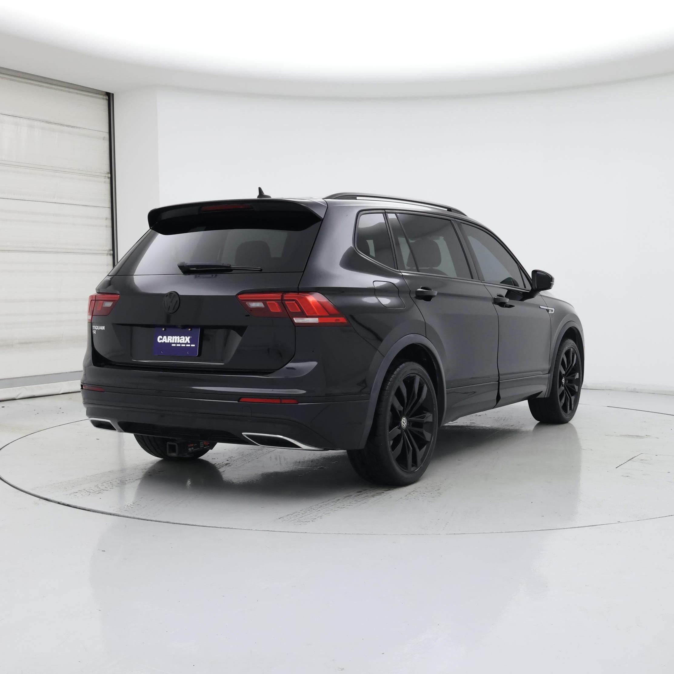Thumbnail: 2021 Volkswagen Tiguan - 8