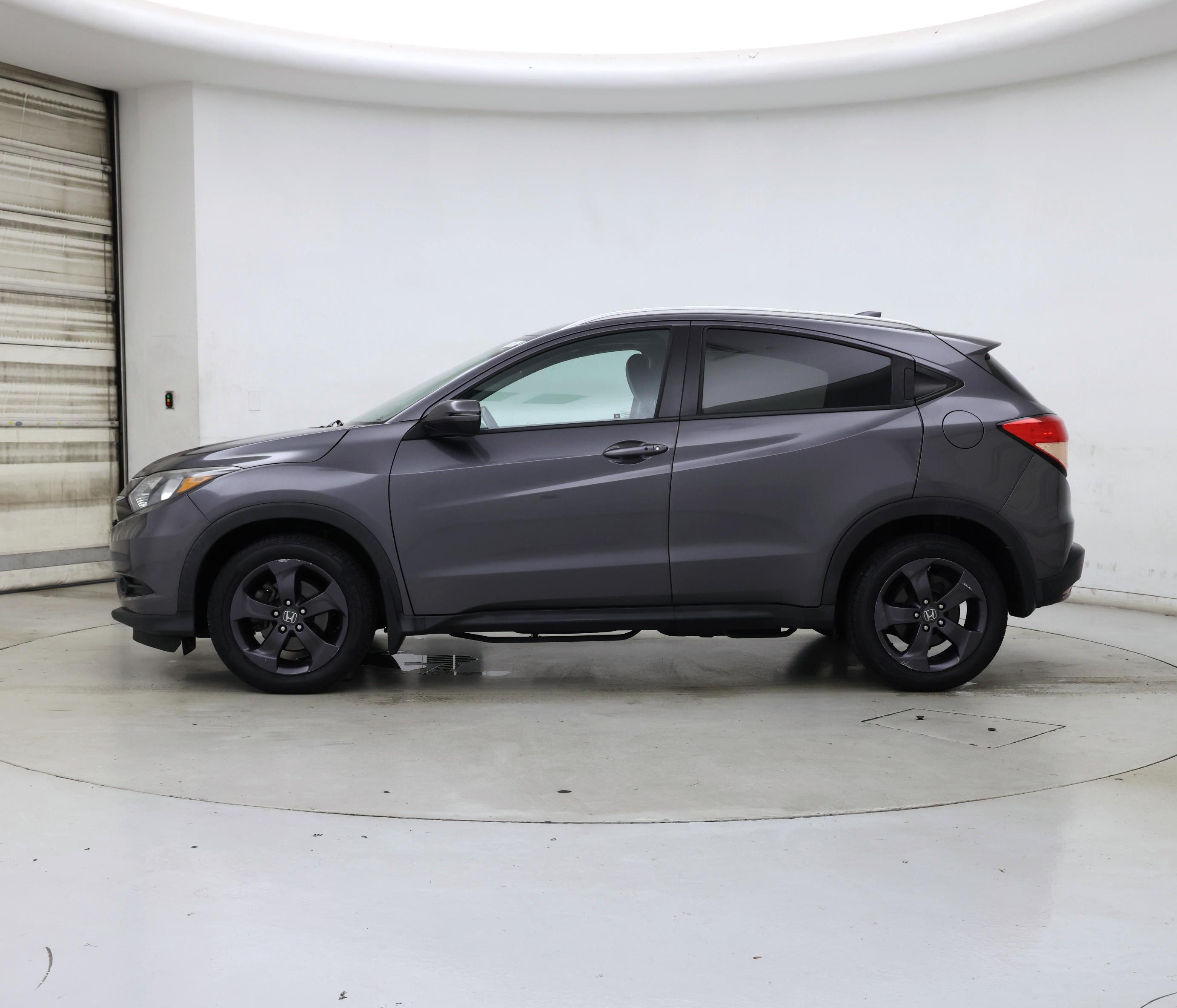 Thumbnail: 2018 Honda HR-V - 3