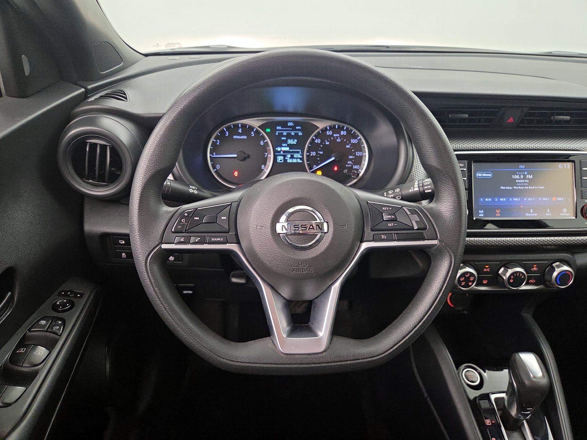 Thumbnail: 2020 Nissan Kicks - 10
