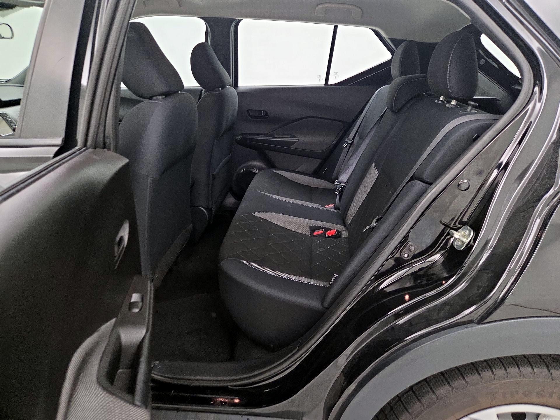 Thumbnail: 2020 Nissan Kicks - 19
