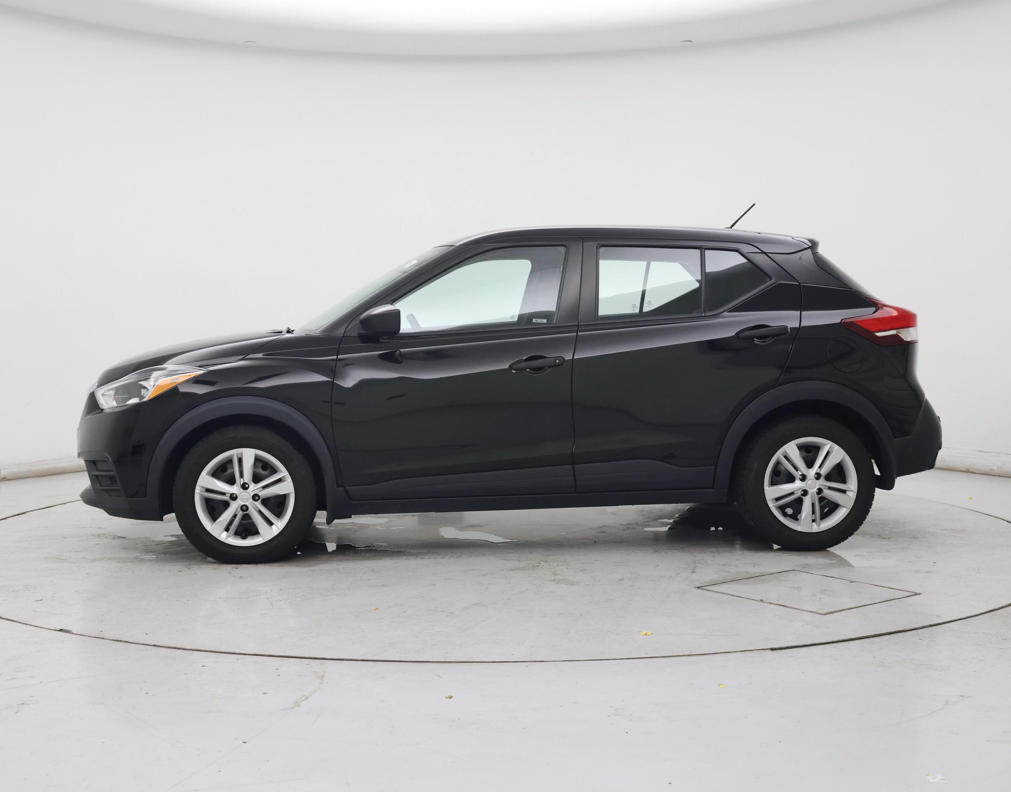 Thumbnail: 2020 Nissan Kicks - 3