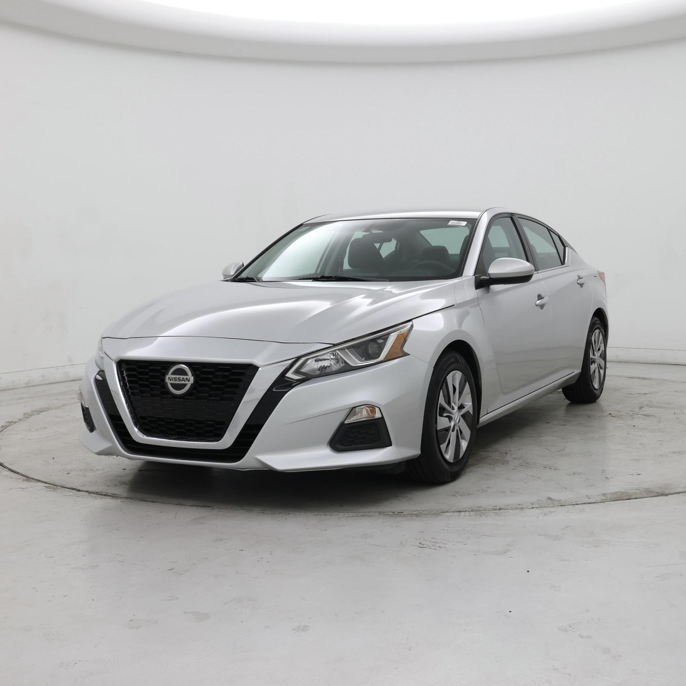 Thumbnail: 2020 Nissan Altima - 4