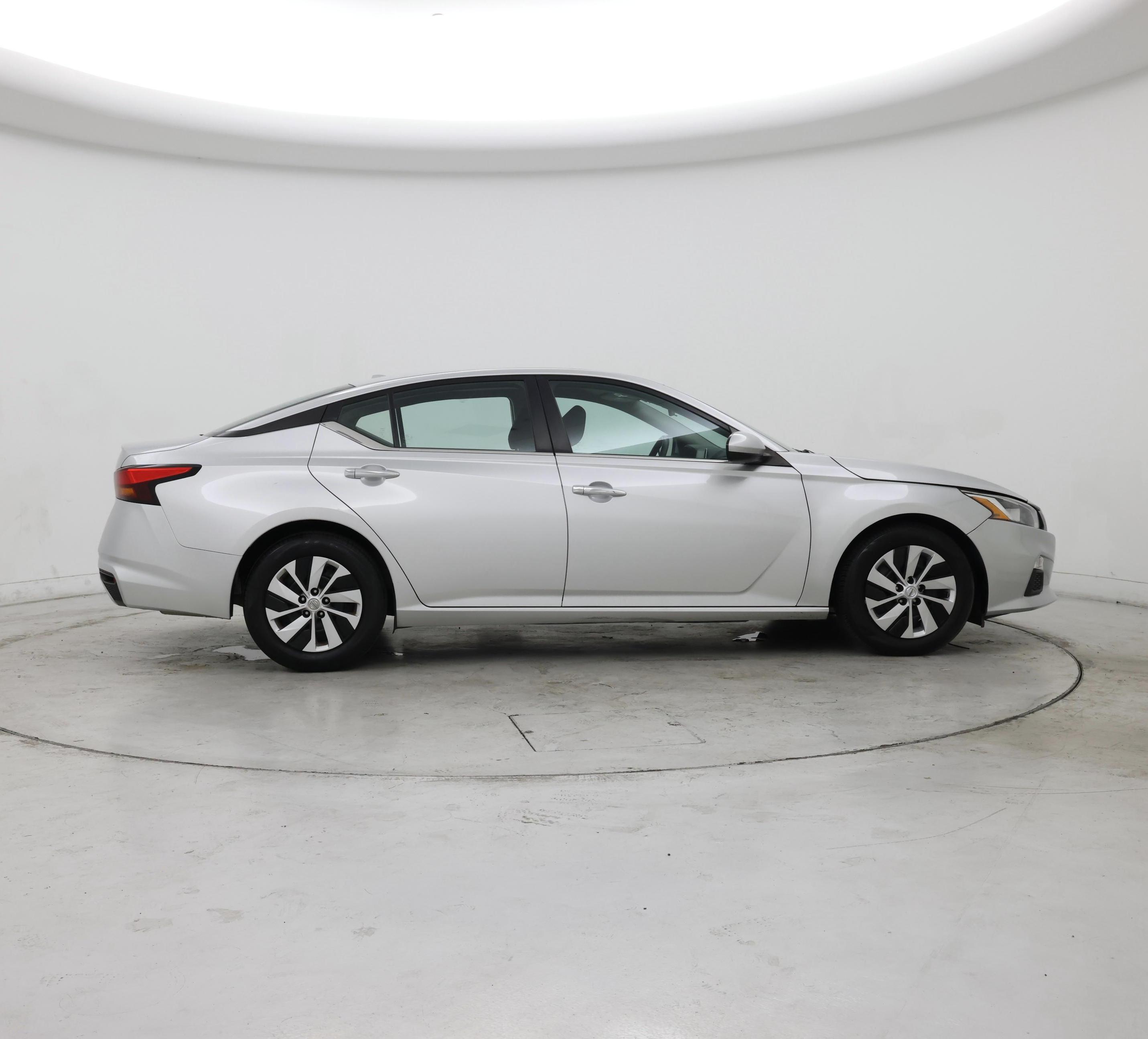 Thumbnail: 2020 Nissan Altima - 7