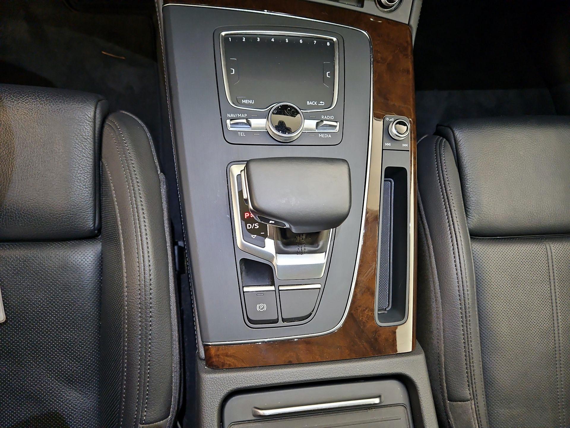 Thumbnail: 2019 Audi Q5 - 18