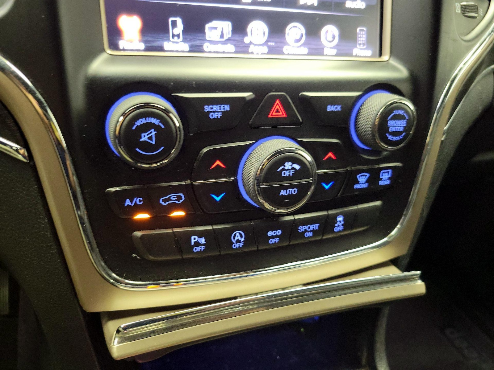 2017 Jeep Grand Cherokee Limited - Photo 18