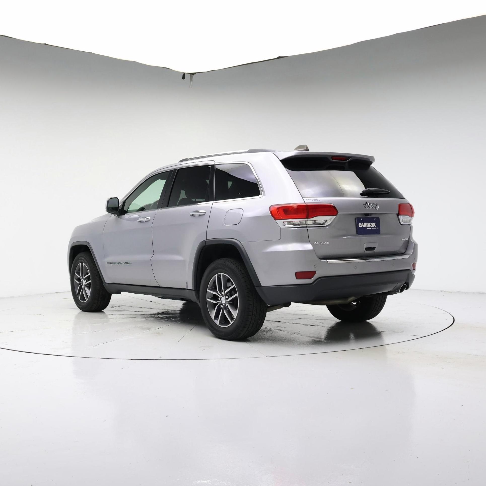 Thumbnail: 2017 Jeep Grand Cherokee - 2