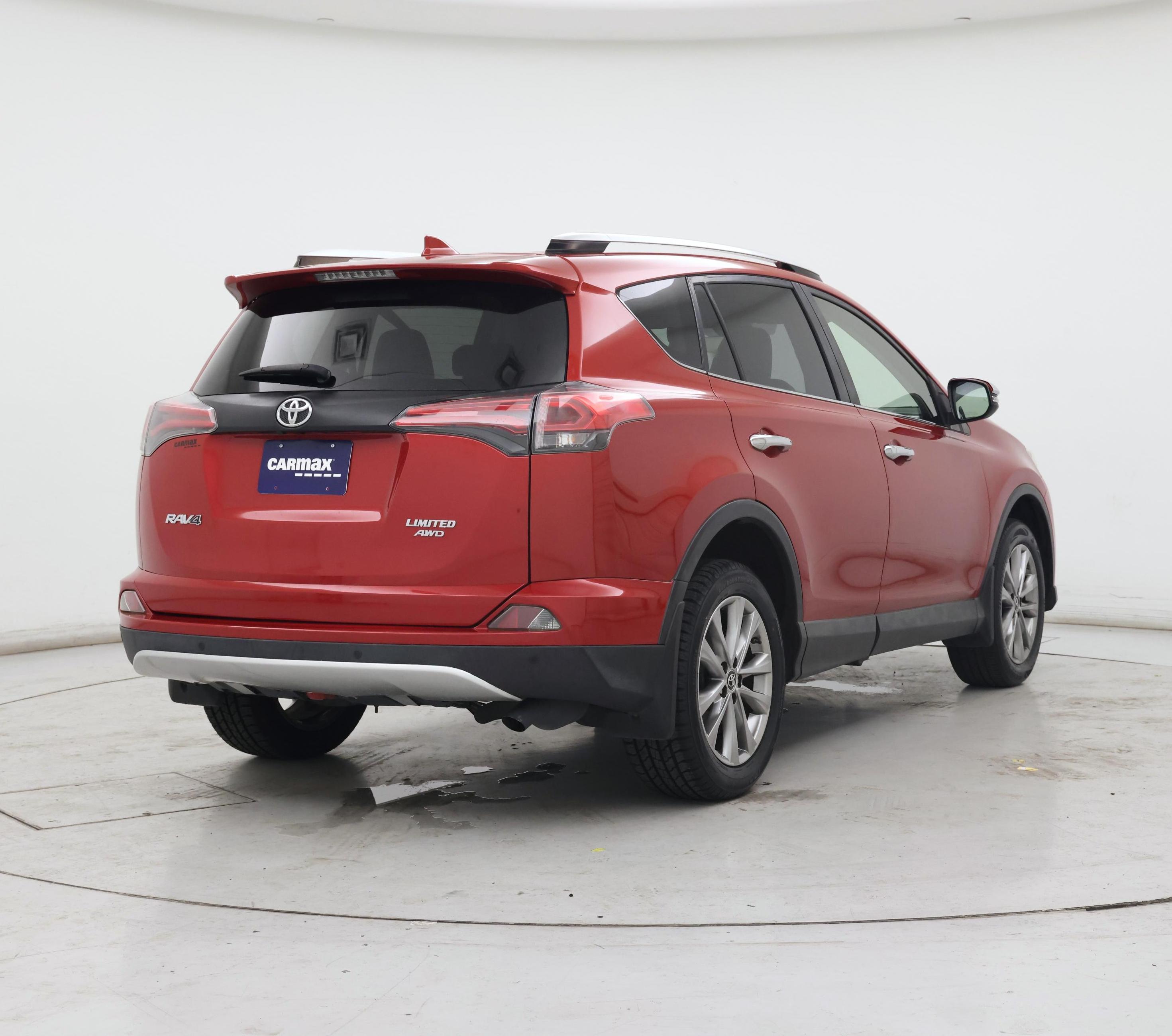 Thumbnail: 2016 Toyota RAV4 - 8