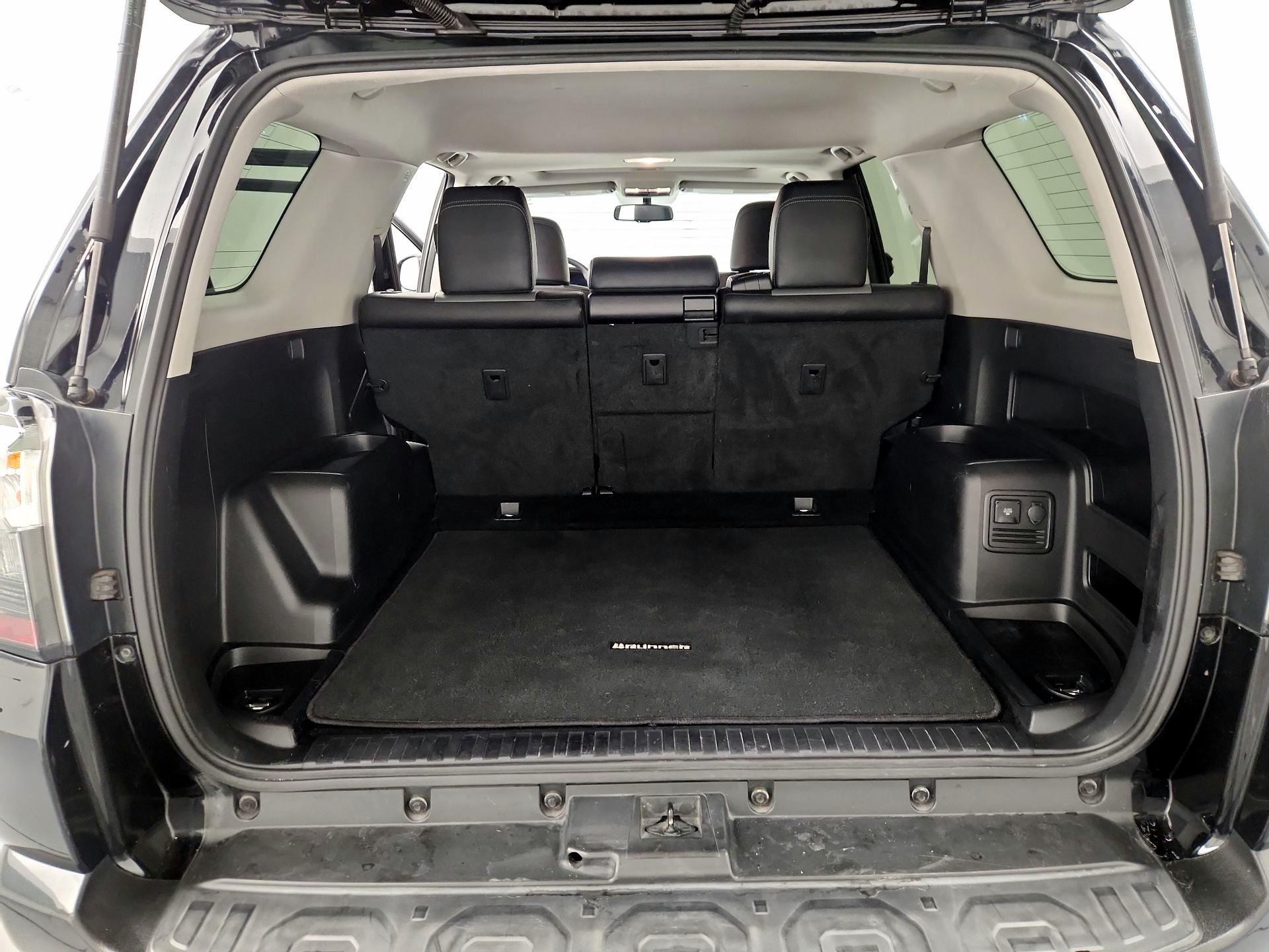 Thumbnail: 2019 Toyota 4Runner - 20