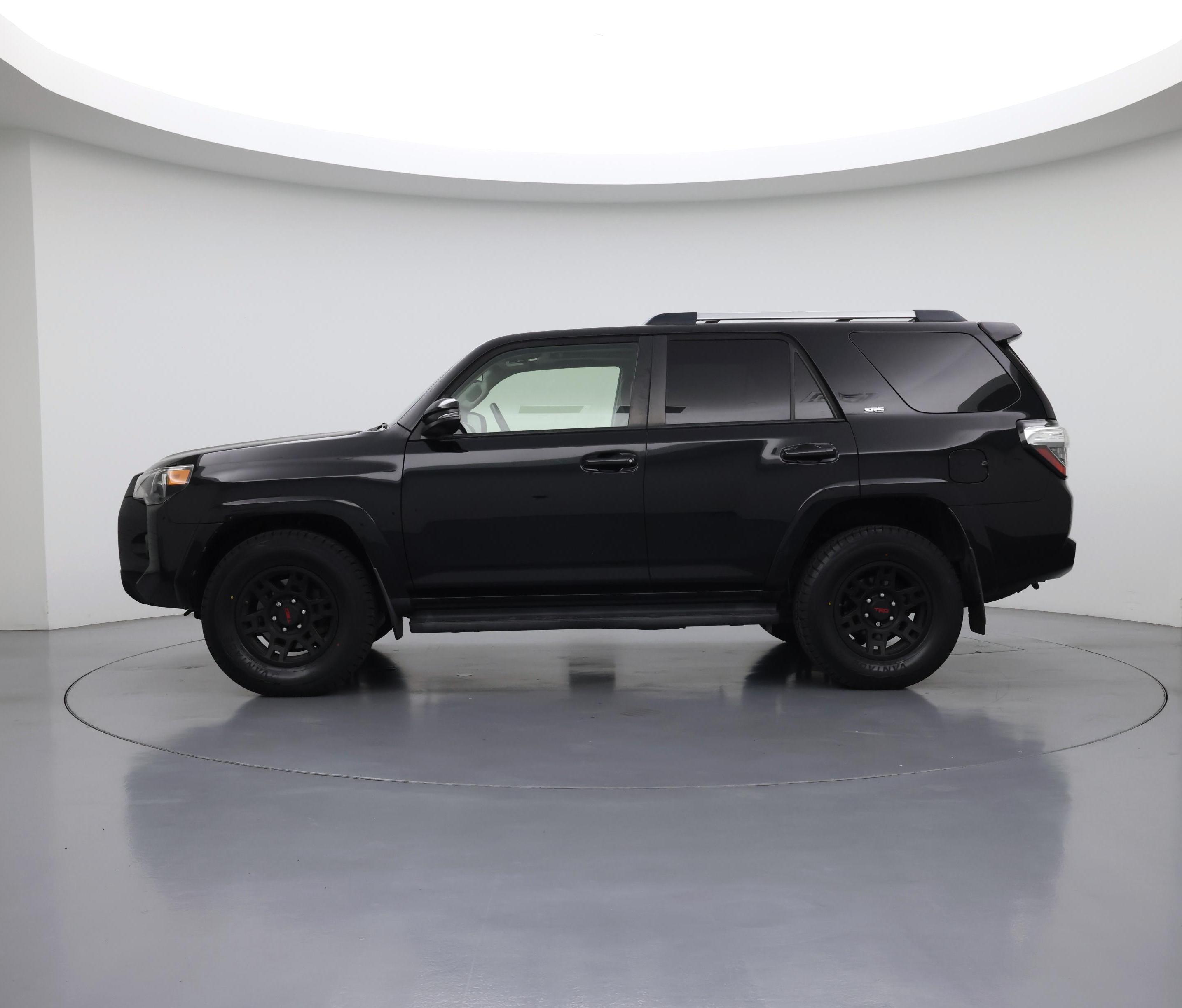 Thumbnail: 2019 Toyota 4Runner - 3