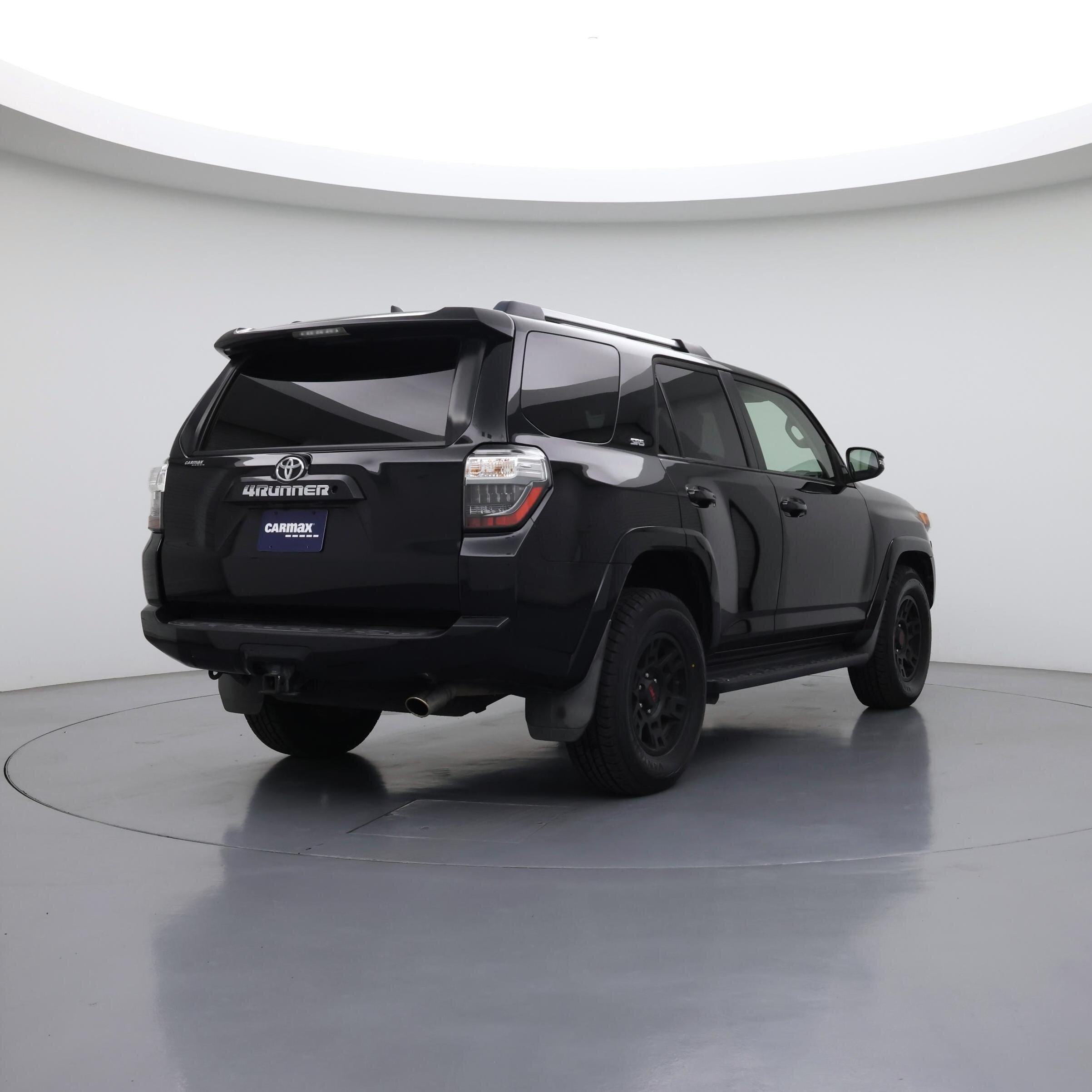 Thumbnail: 2019 Toyota 4Runner - 8