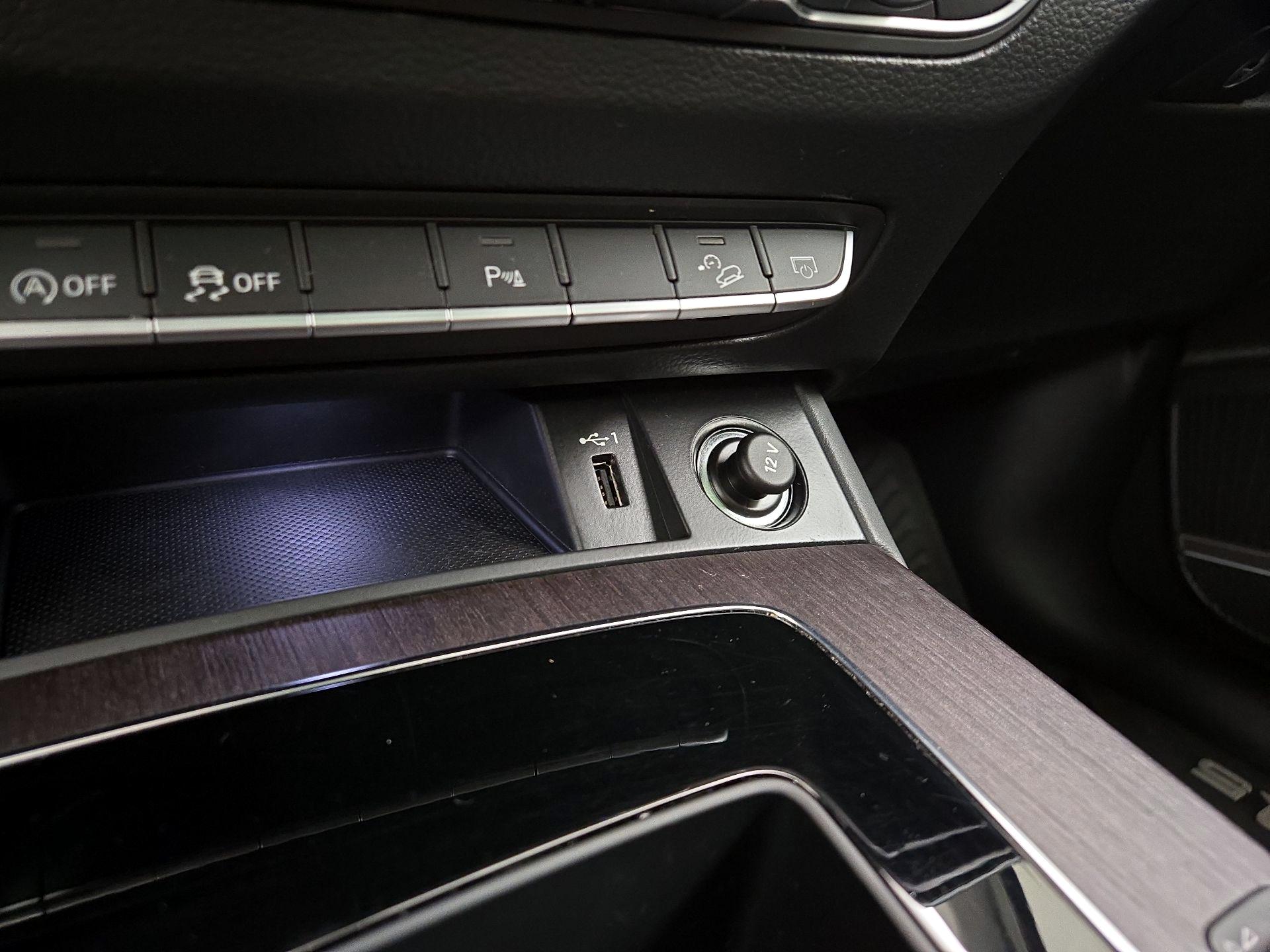 Thumbnail: 2021 Audi Q5 - 18