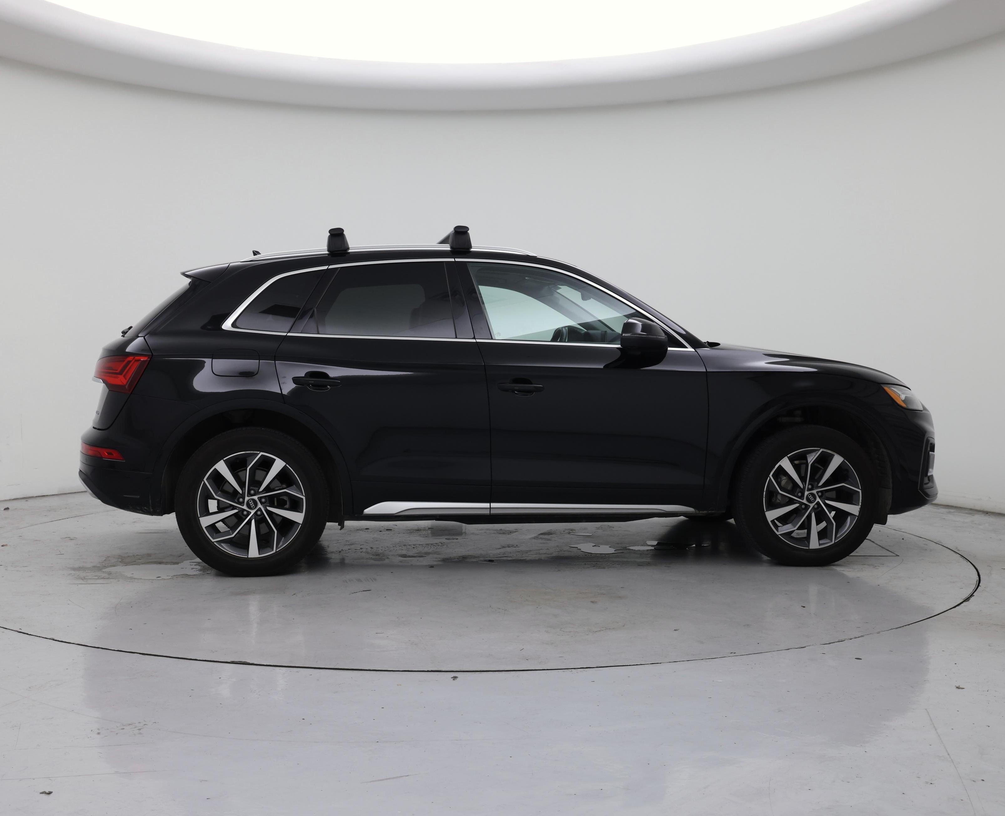 Thumbnail: 2021 Audi Q5 - 7
