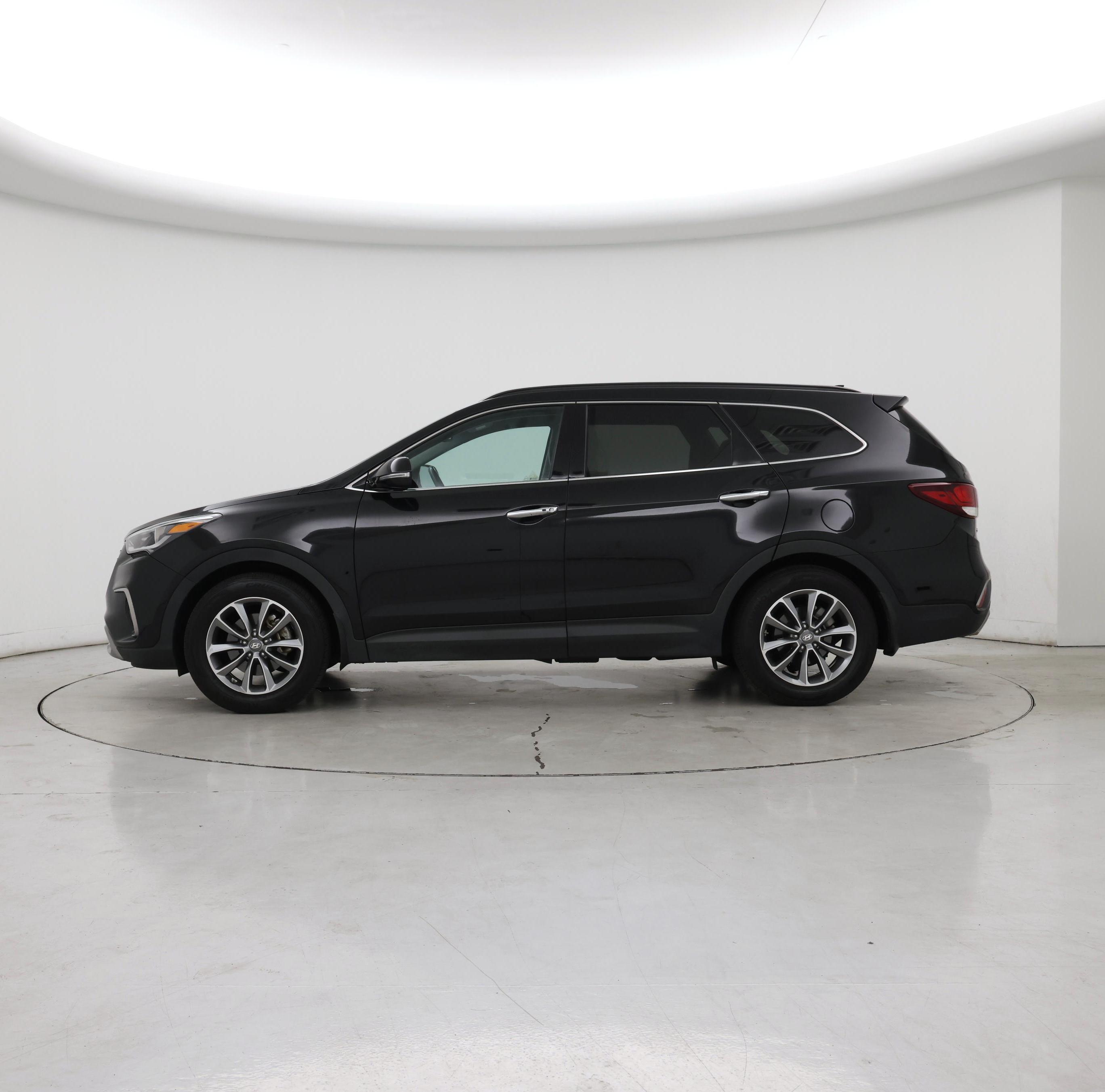 Thumbnail: 2017 Hyundai Santa Fe - 3