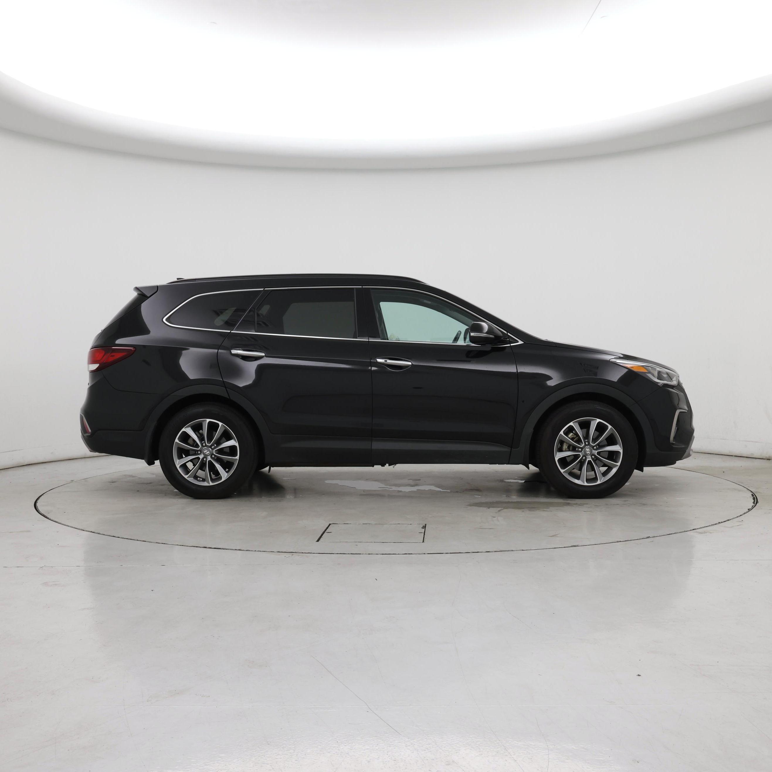 Thumbnail: 2017 Hyundai Santa Fe - 7