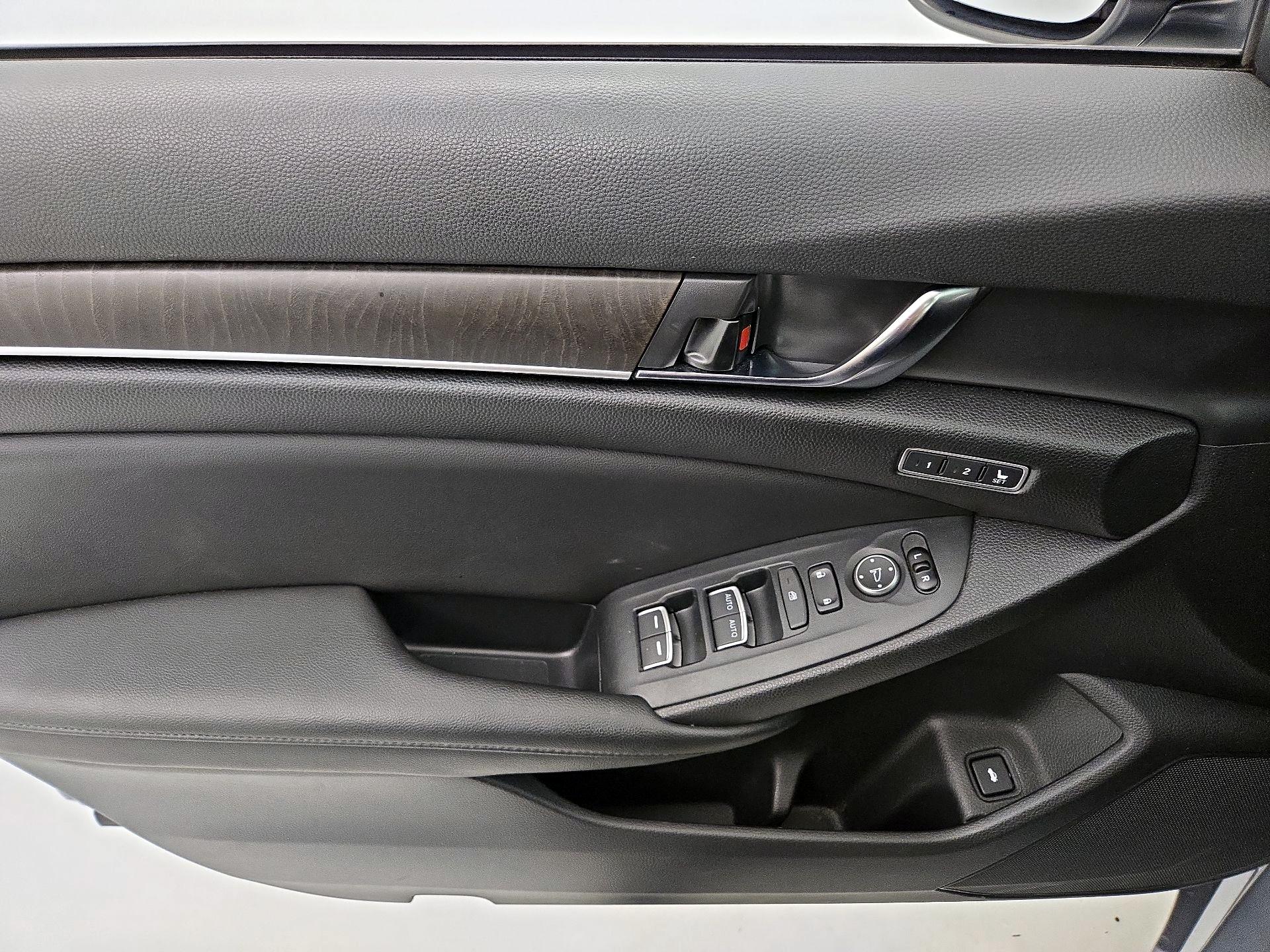 Thumbnail: 2020 Honda Accord - 12