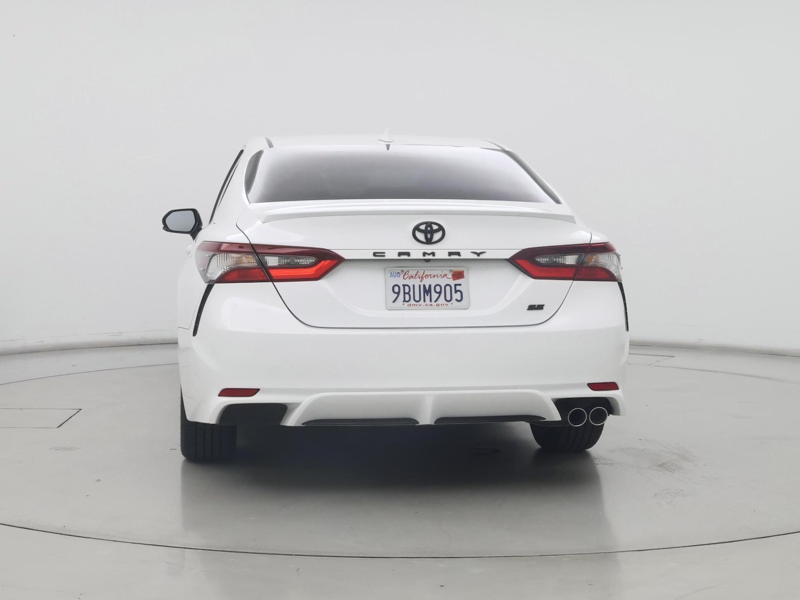2022 Toyota Camry SE - Photo 7