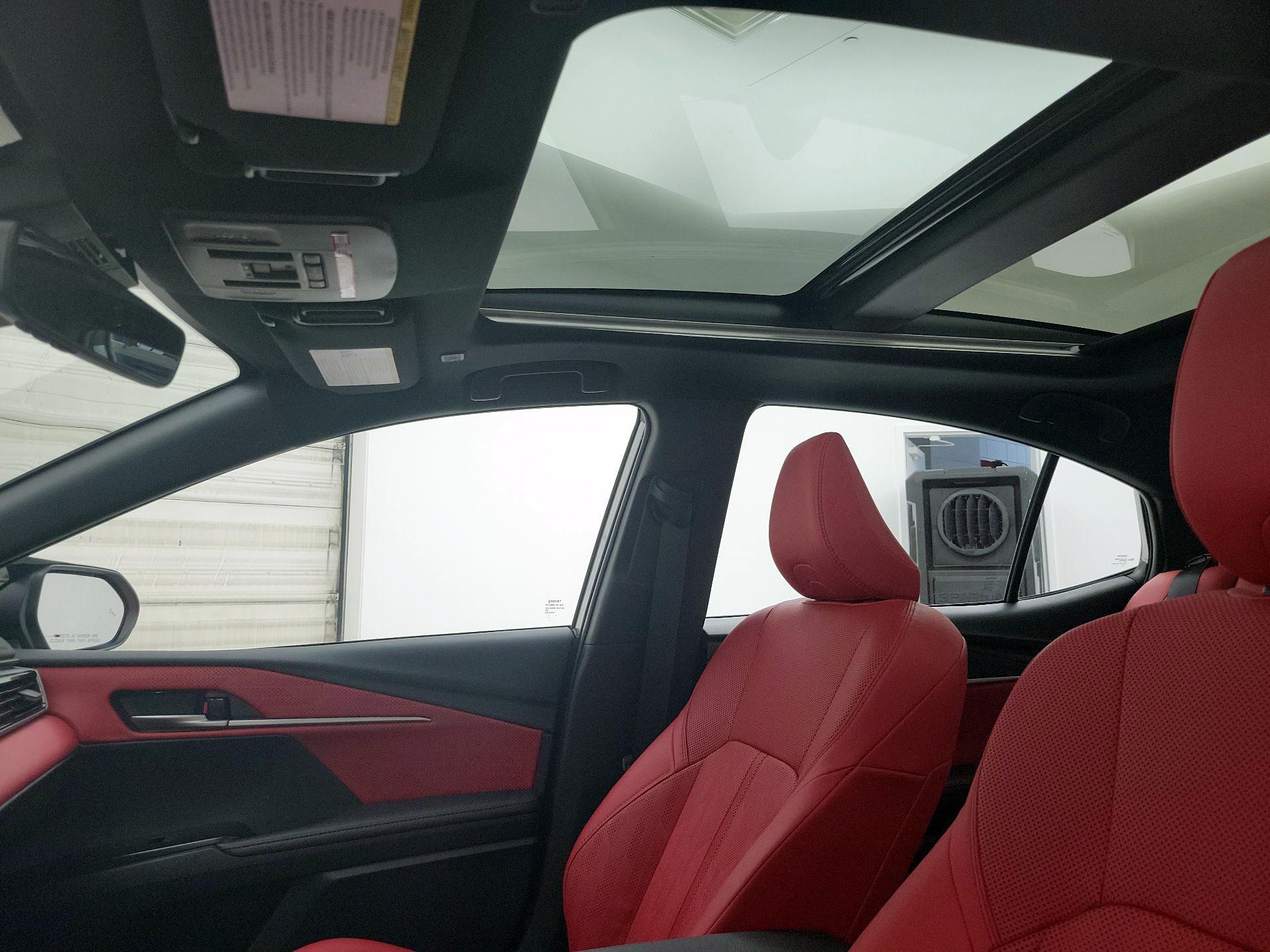 Thumbnail: 2025 Toyota Camry - 19